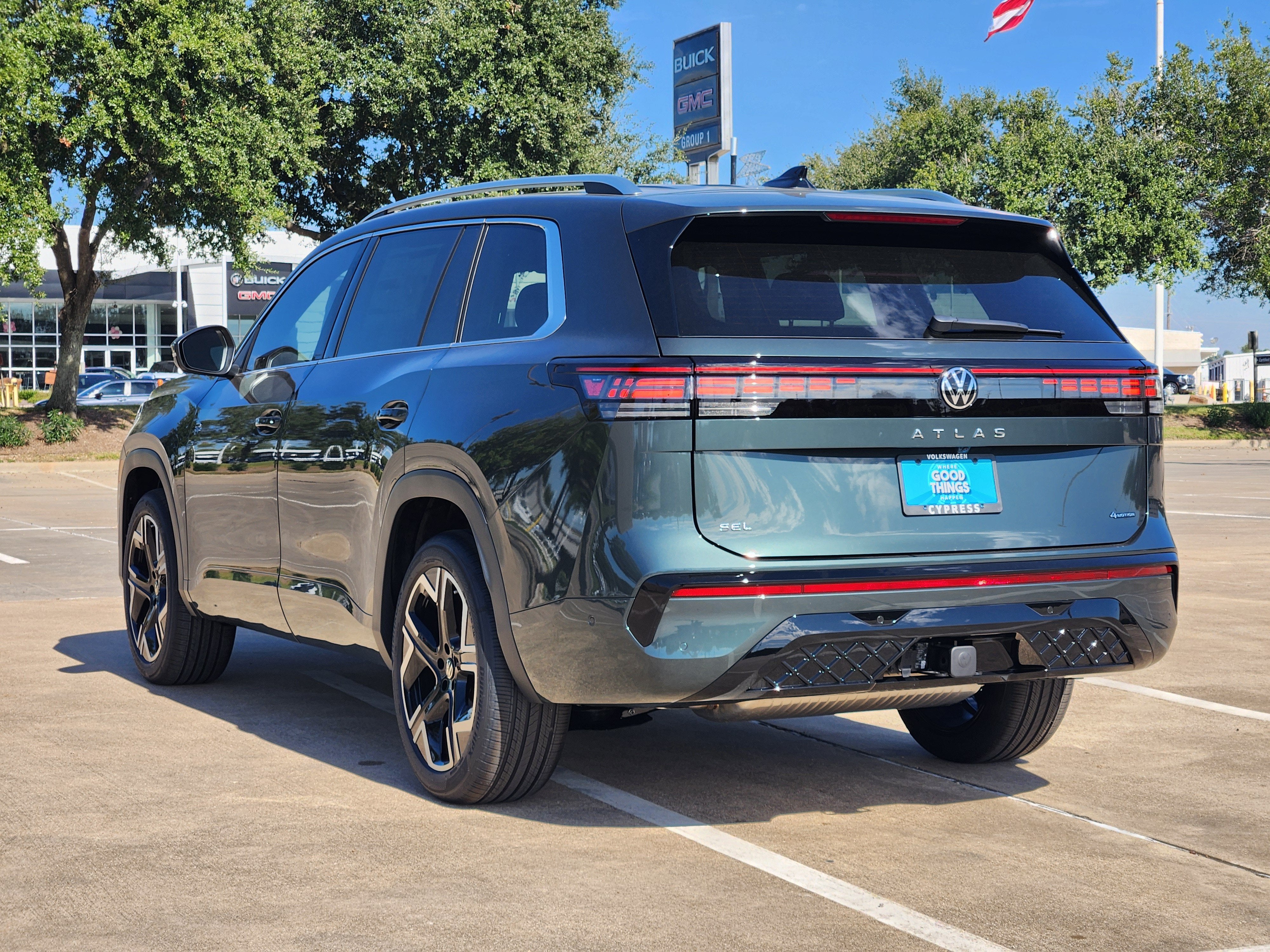 2027 Volkswagen Atlas SEL Premium R-Line