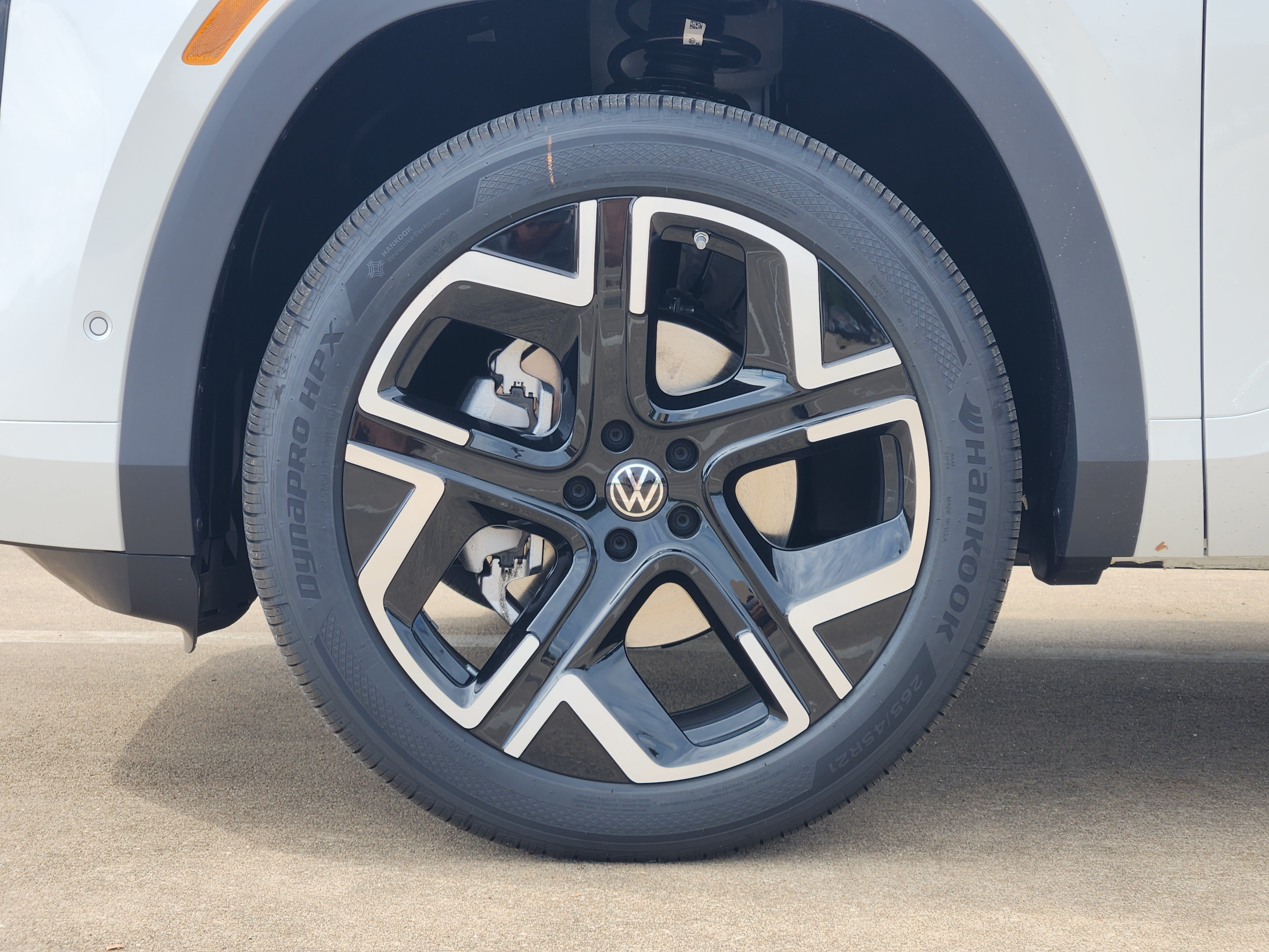 2027 Volkswagen Atlas SEL Premium R-Line