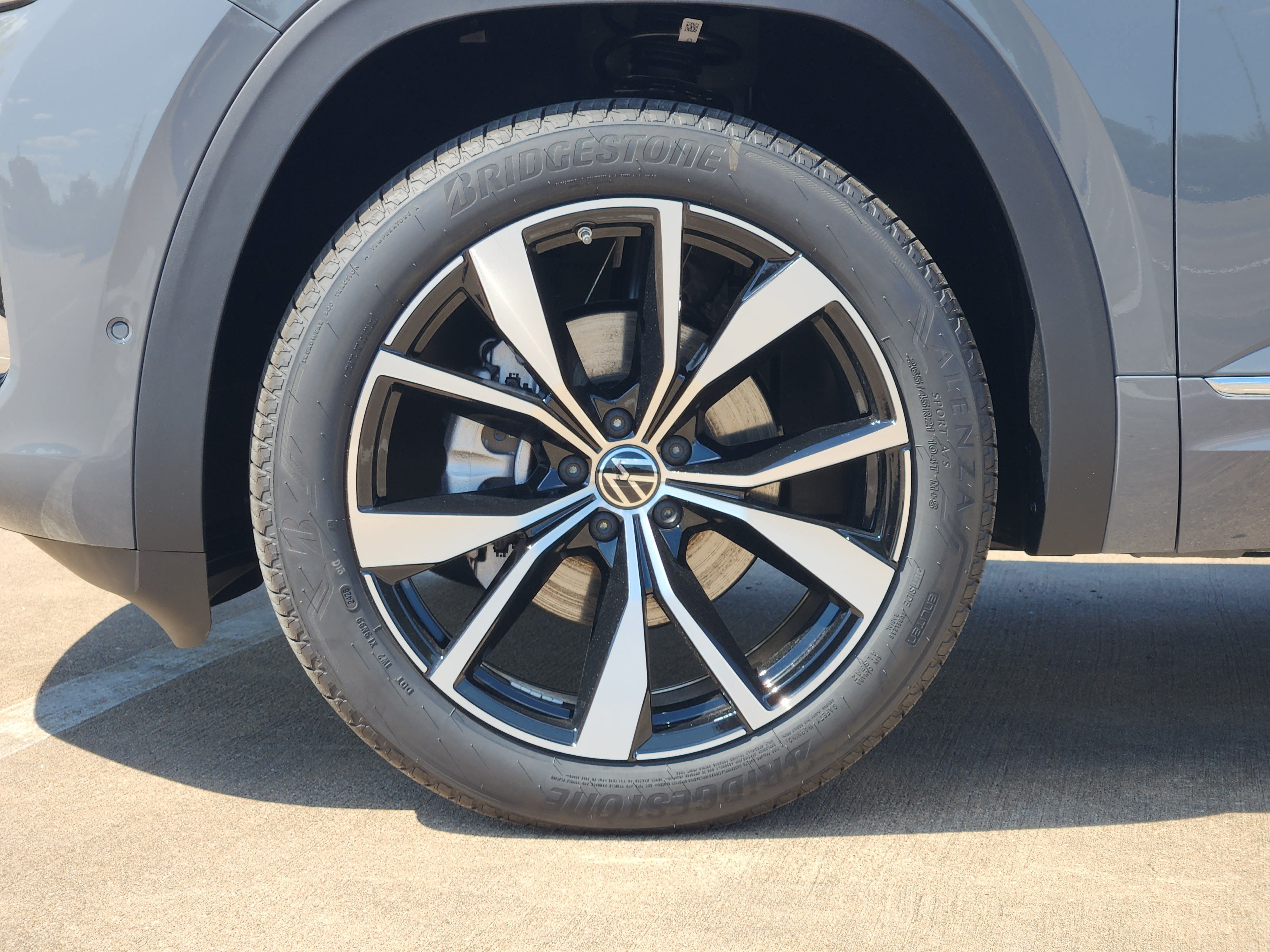 2026 Volkswagen Atlas Cross Sport 2.0T SEL Premium R-Line