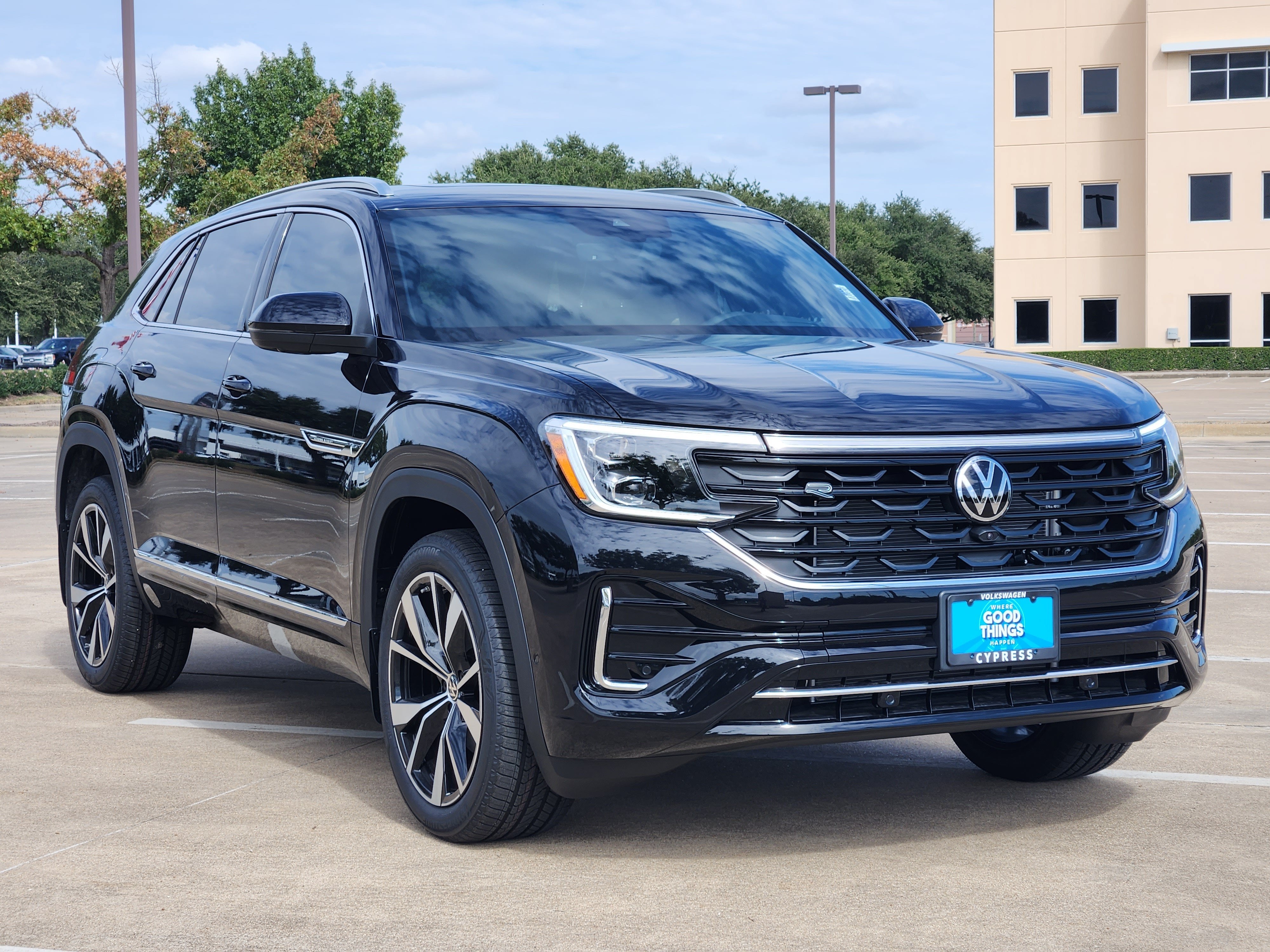 2026 Volkswagen Atlas Cross Sport 2.0T SEL Premium R-Line