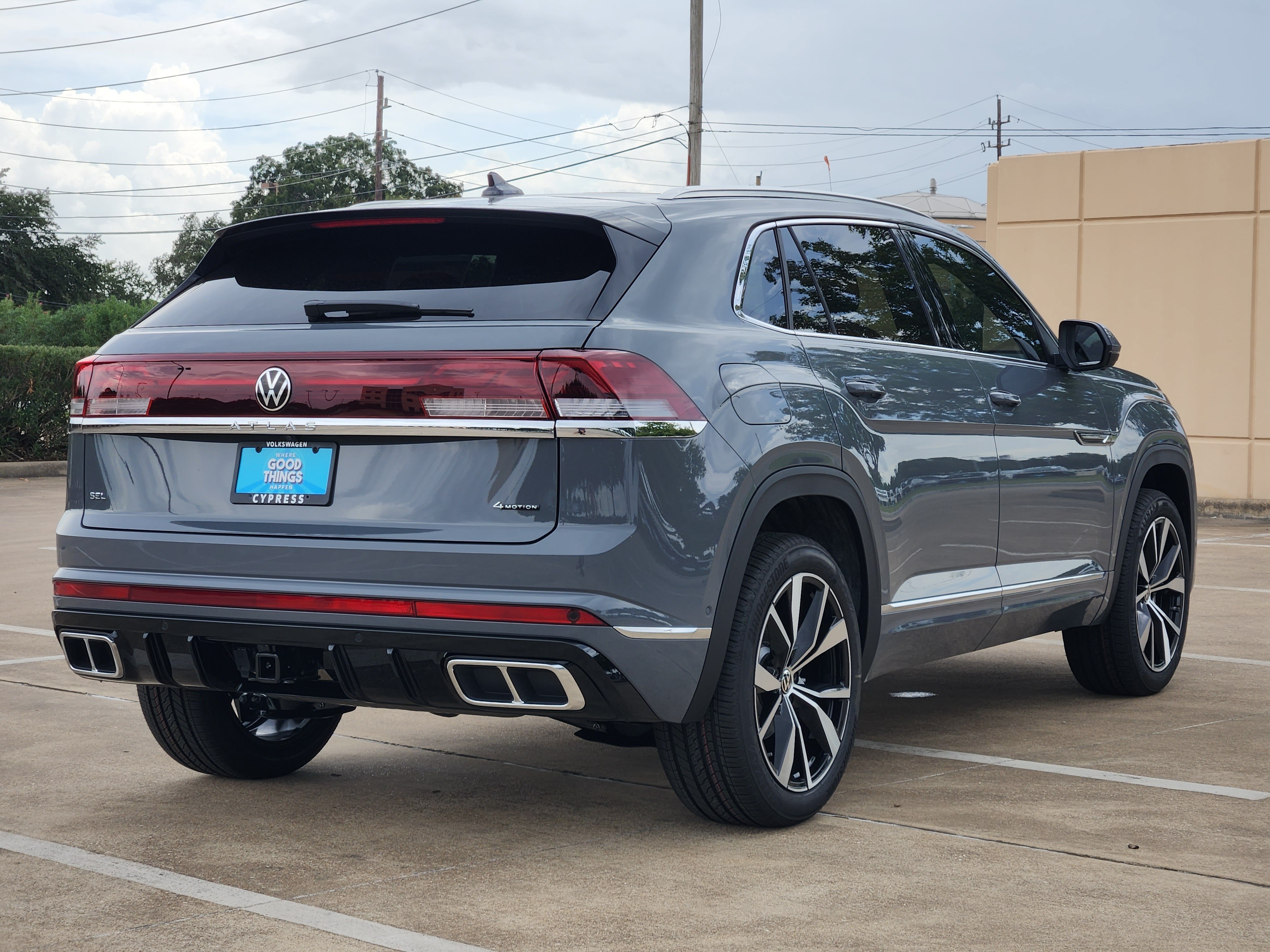 2026 Volkswagen Atlas Cross Sport 2.0T SEL Premium R-Line