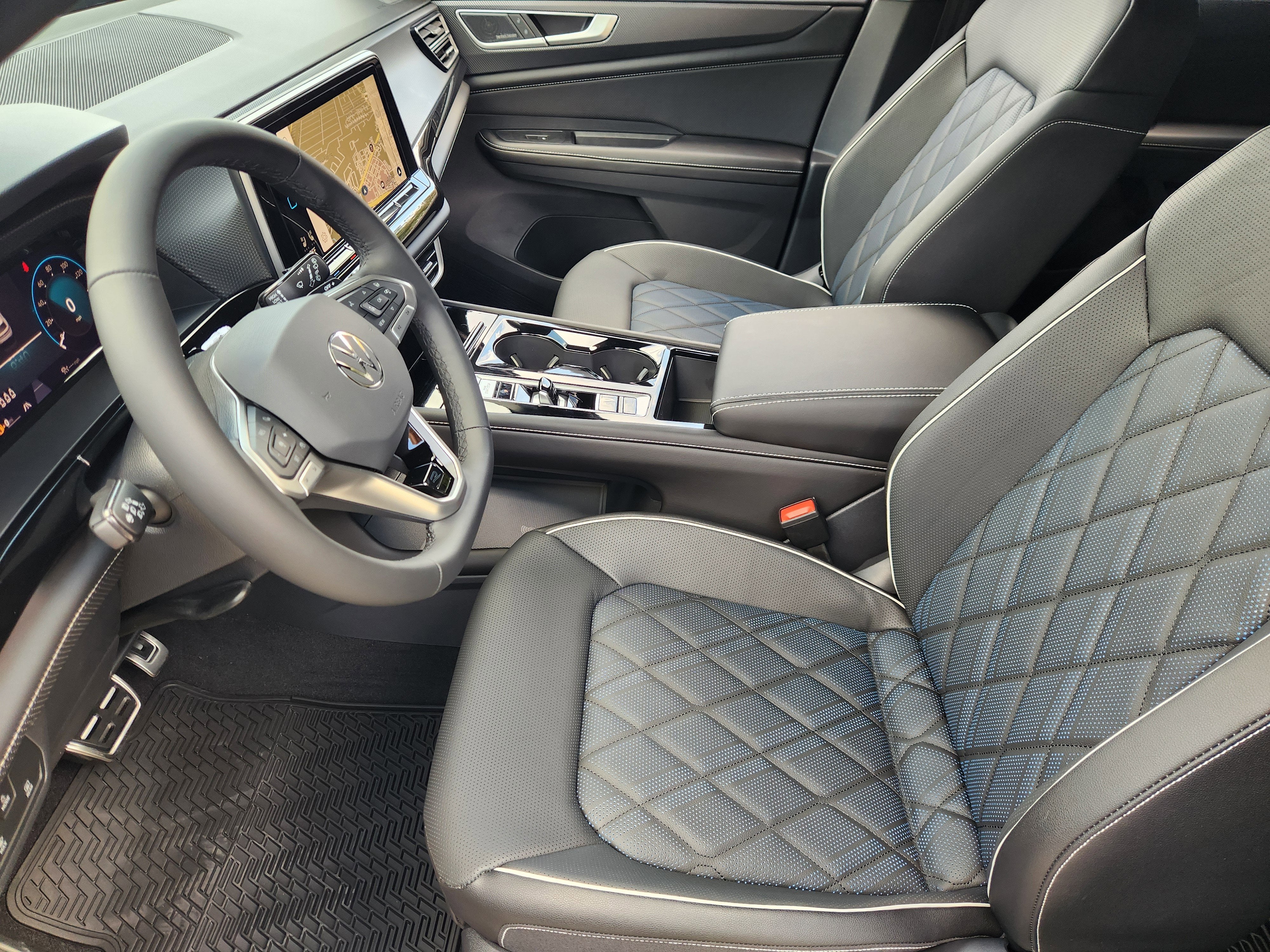 2026 Volkswagen Atlas Cross Sport 2.0T SEL Premium R-Line