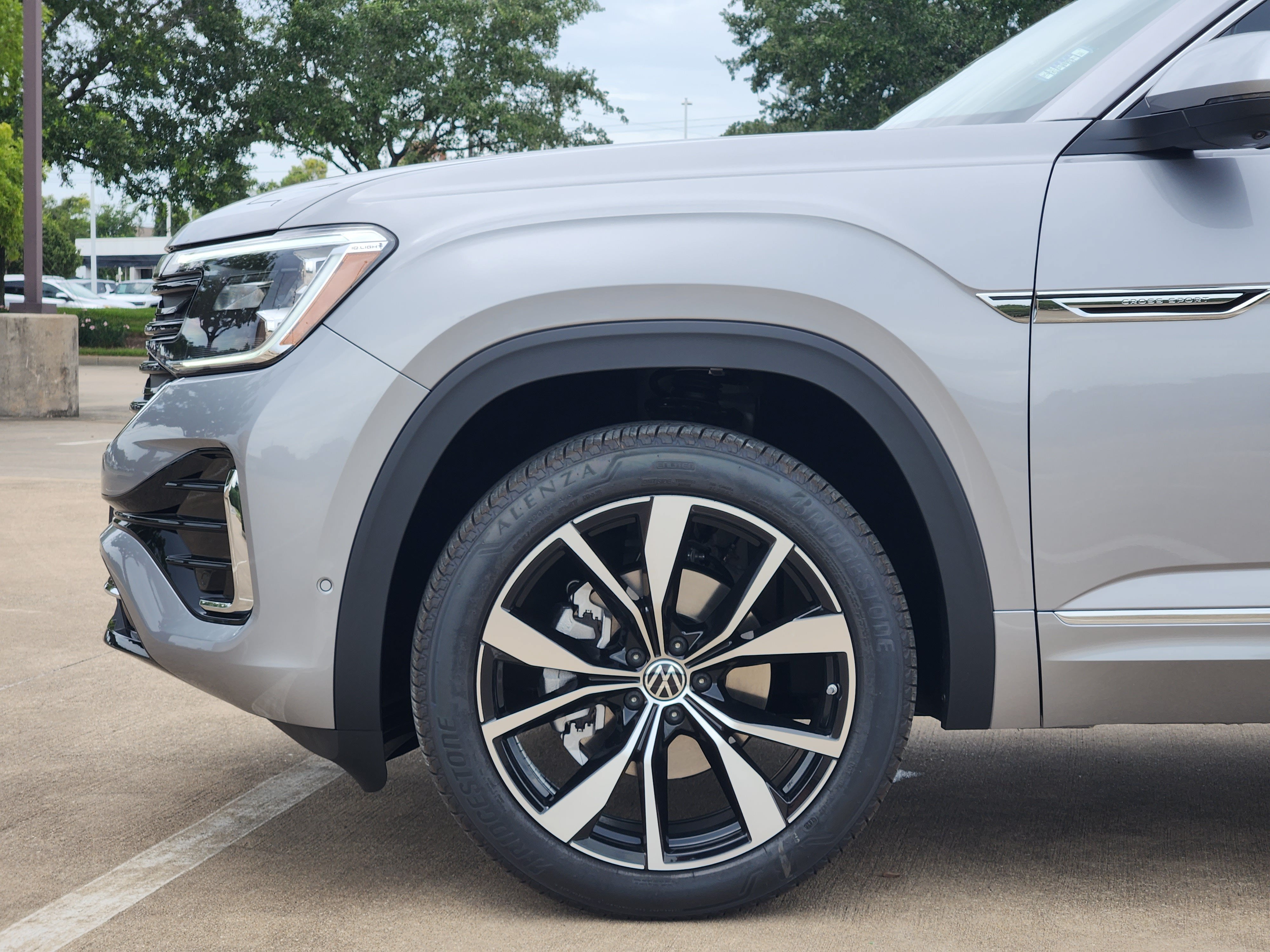 2026 Volkswagen Atlas Cross Sport 2.0T SEL Premium R-Line