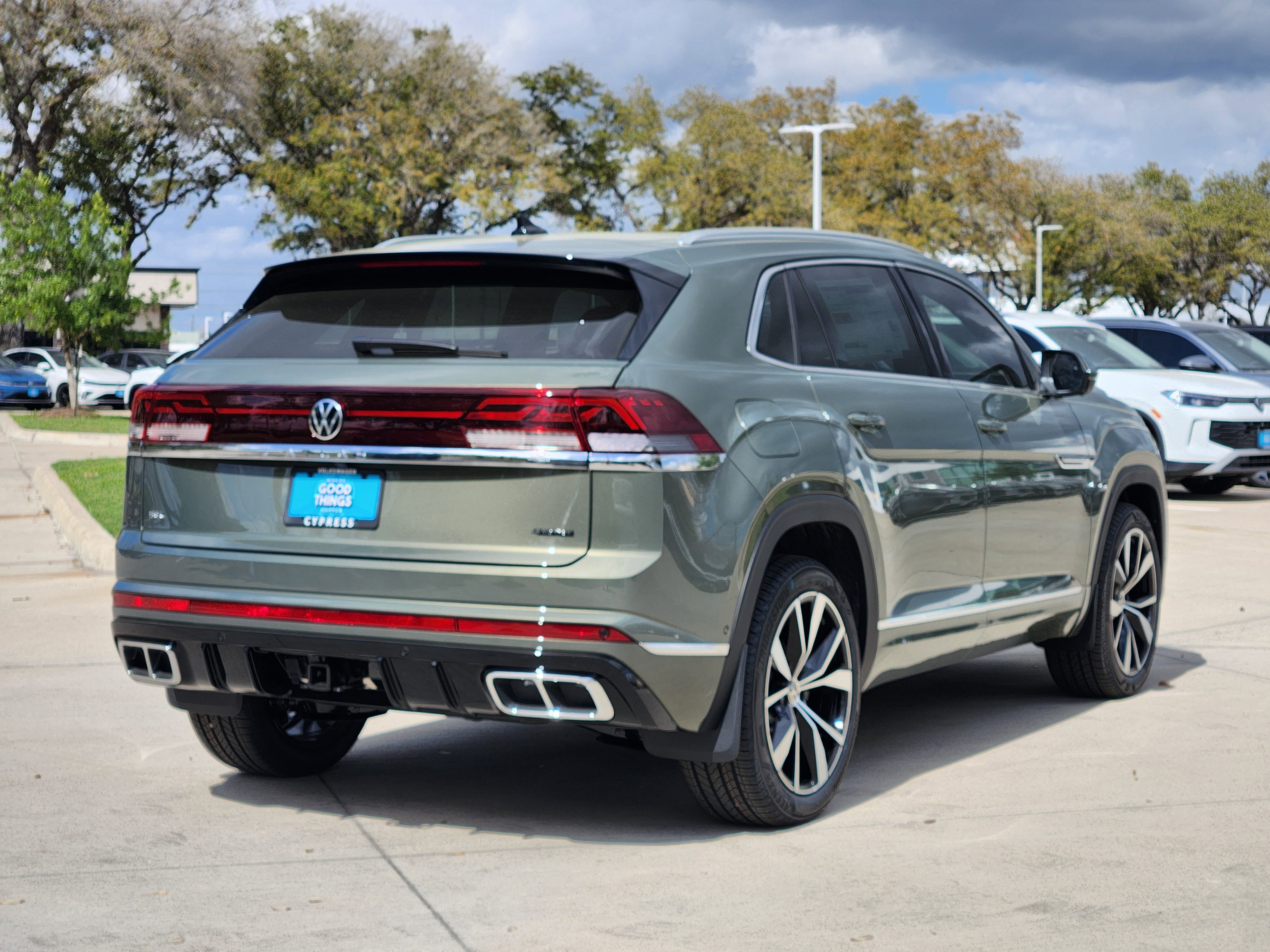 2026 Volkswagen Atlas Cross Sport 2.0T SEL Premium R-Line