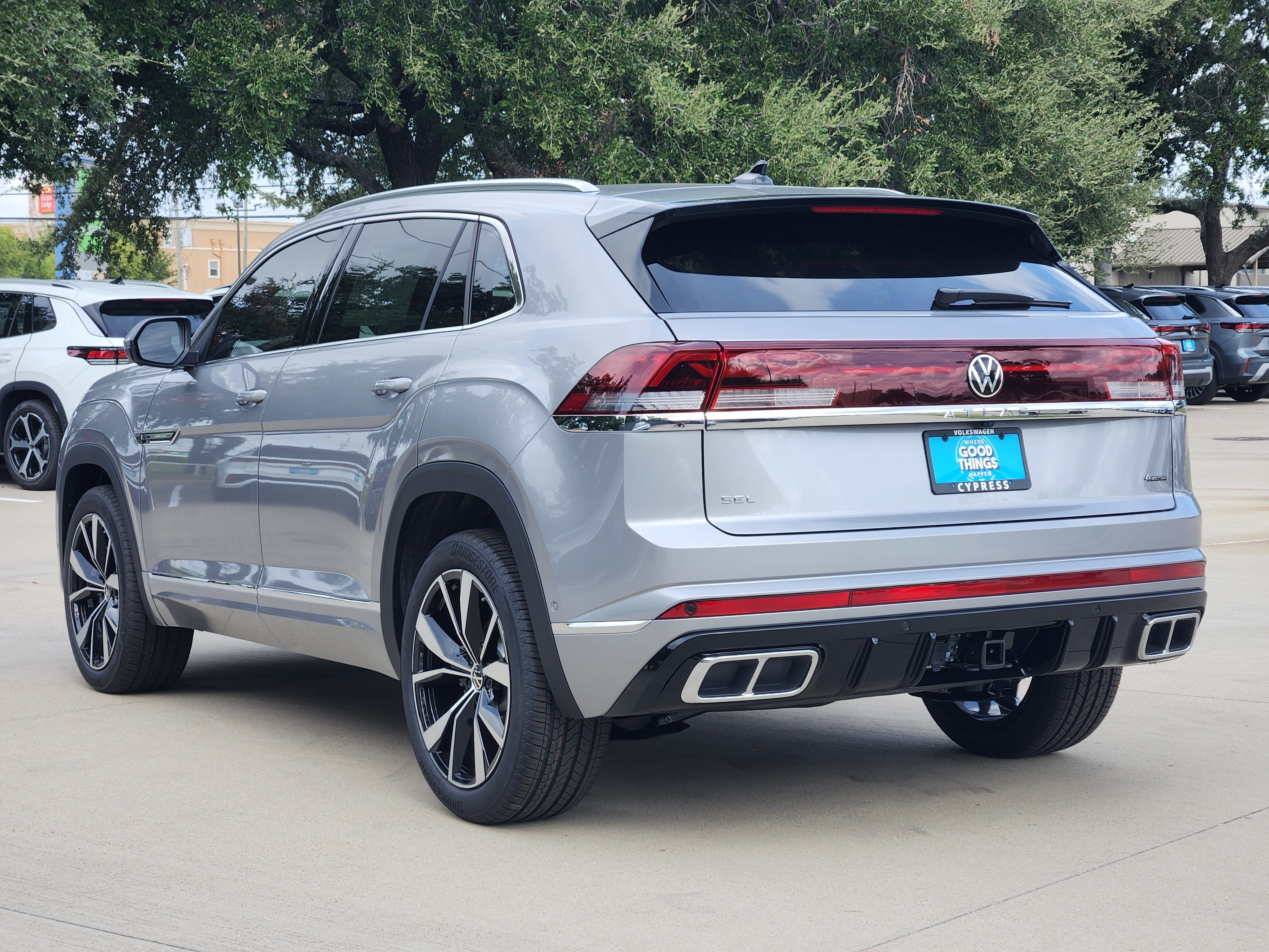 2026 Volkswagen Atlas Cross Sport 2.0T SEL Premium R-Line