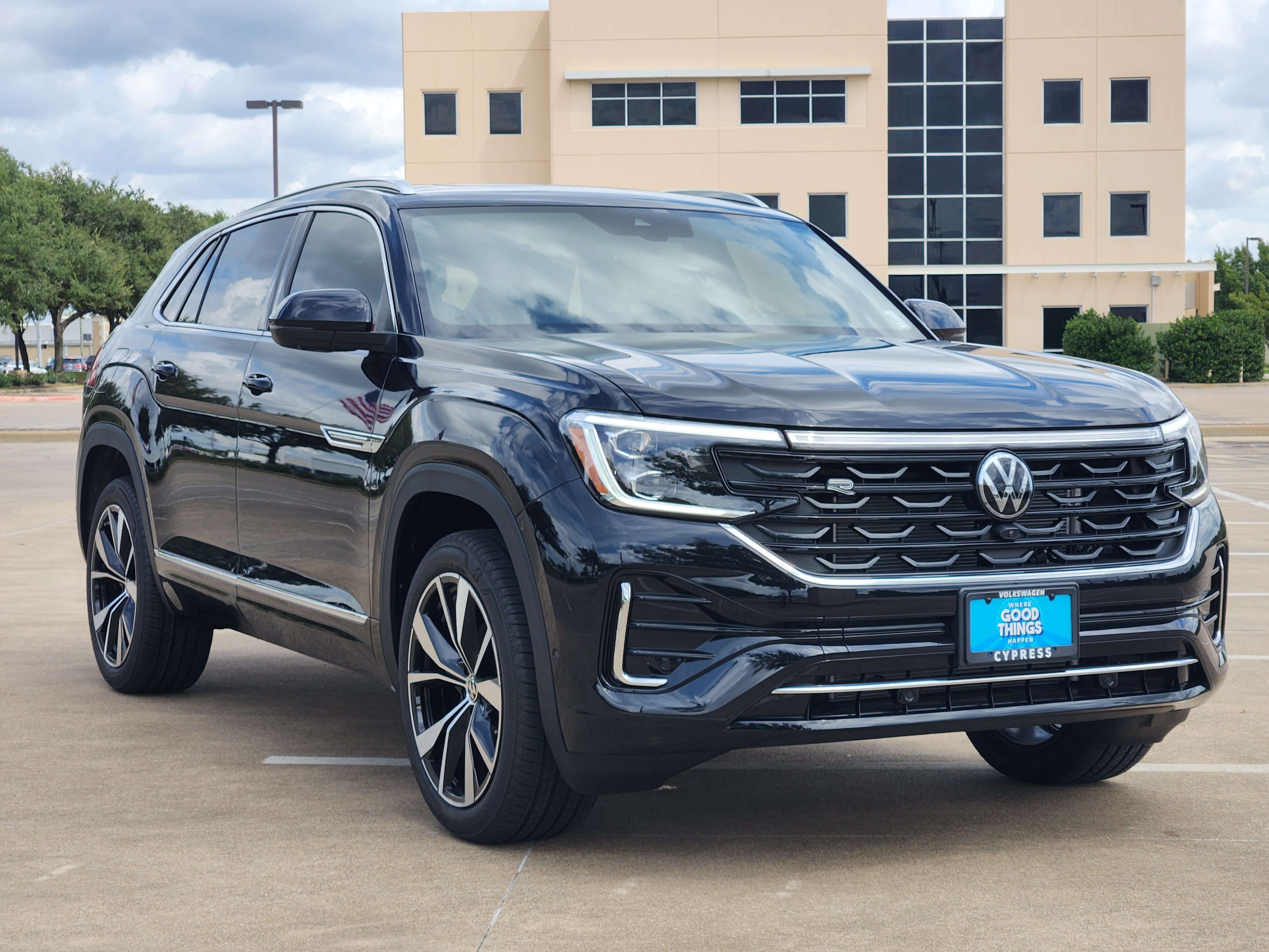 2026 Volkswagen Atlas Cross Sport 2.0T SEL Premium R-Line
