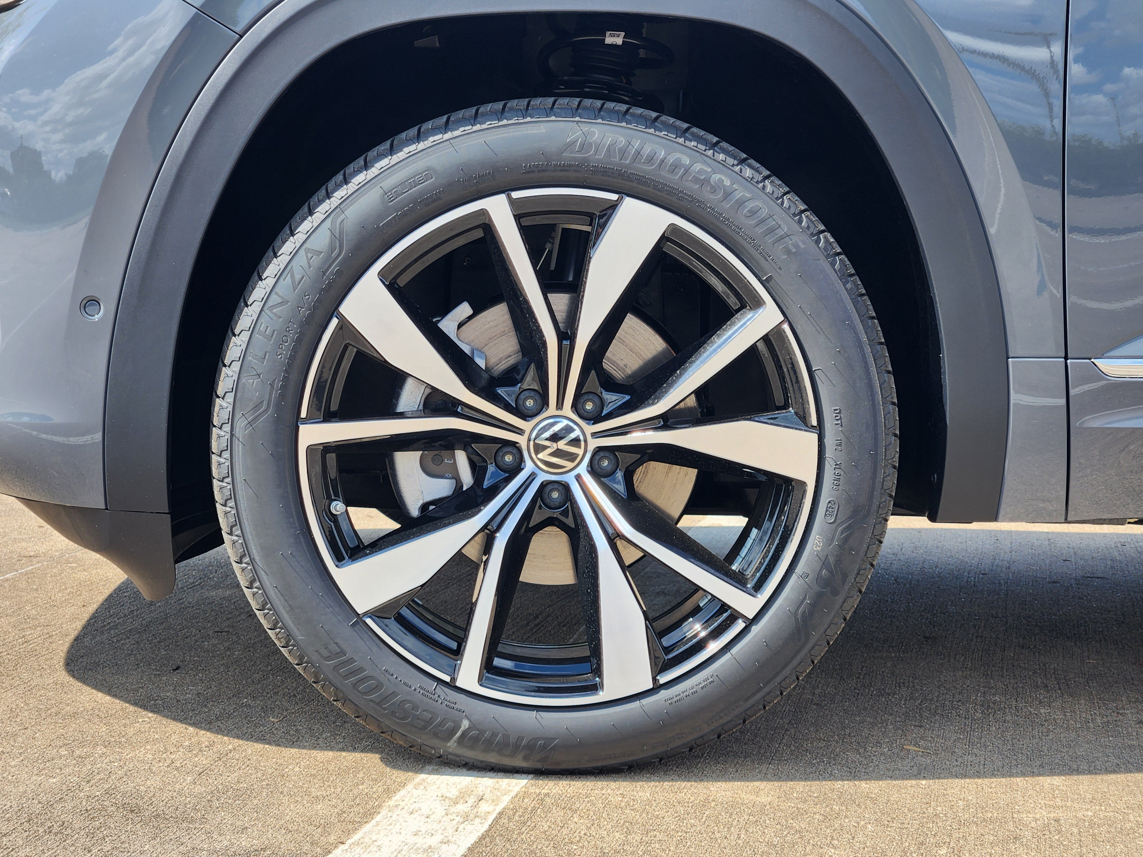 2026 Volkswagen Atlas Cross Sport 2.0T SEL Premium R-Line