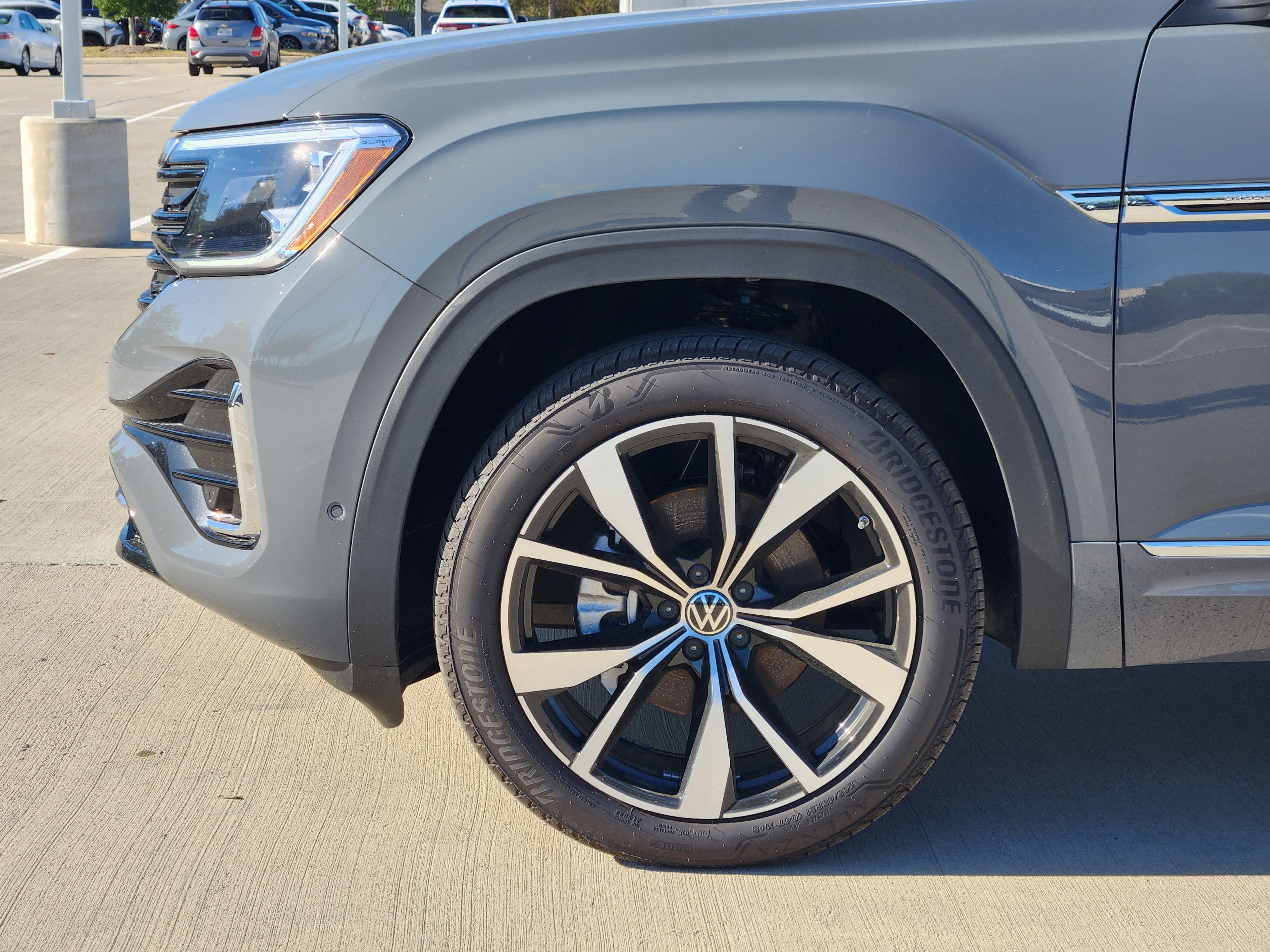 2026 Volkswagen Atlas Cross Sport 2.0T SEL Premium R-Line