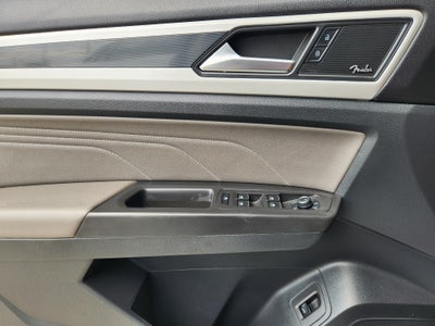 2023 Volkswagen Atlas Cross Sport 3.6L V6 SEL Premium R-Line