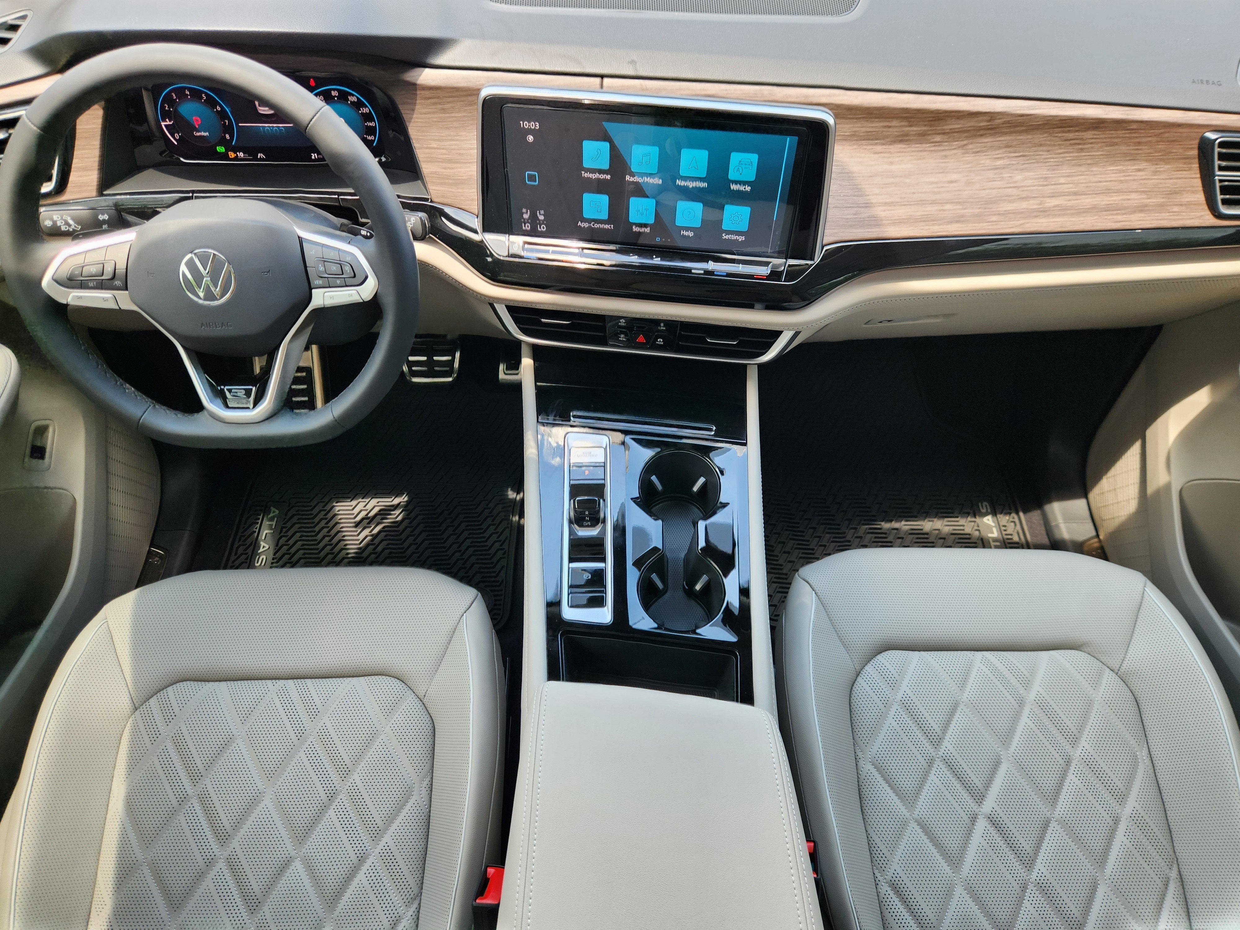 2026 Volkswagen Atlas 2.0T SEL Premium R-Line