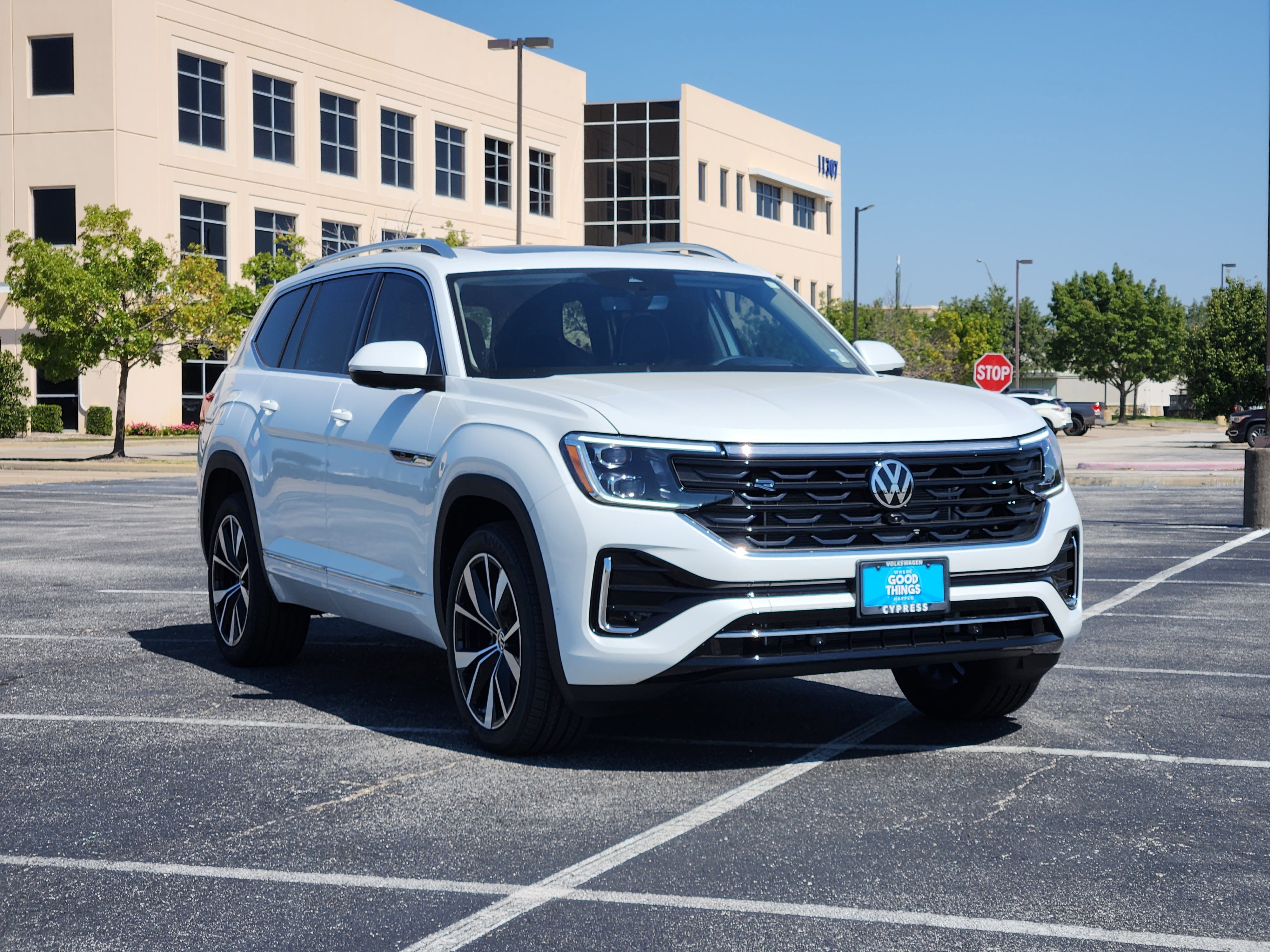 2026 Volkswagen Atlas 2.0T SEL Premium R-Line