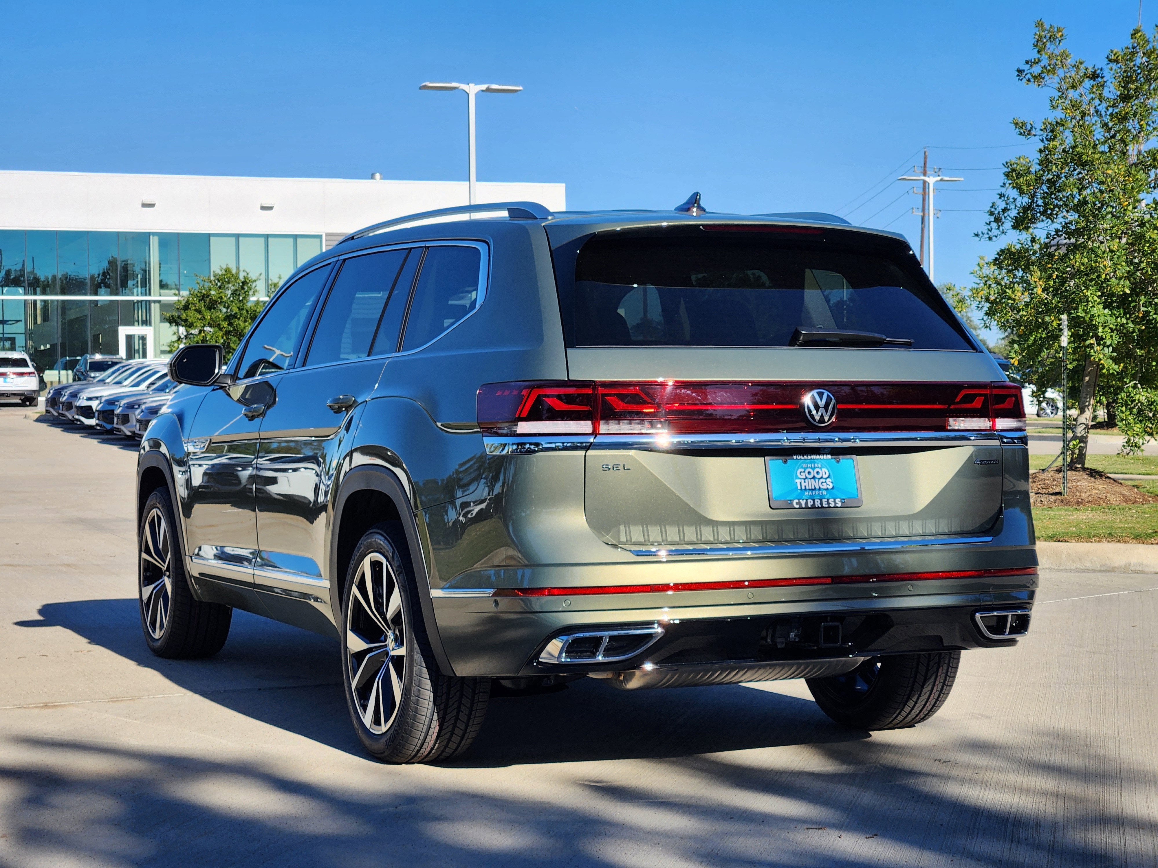 2026 Volkswagen Atlas 2.0T SEL Premium R-Line