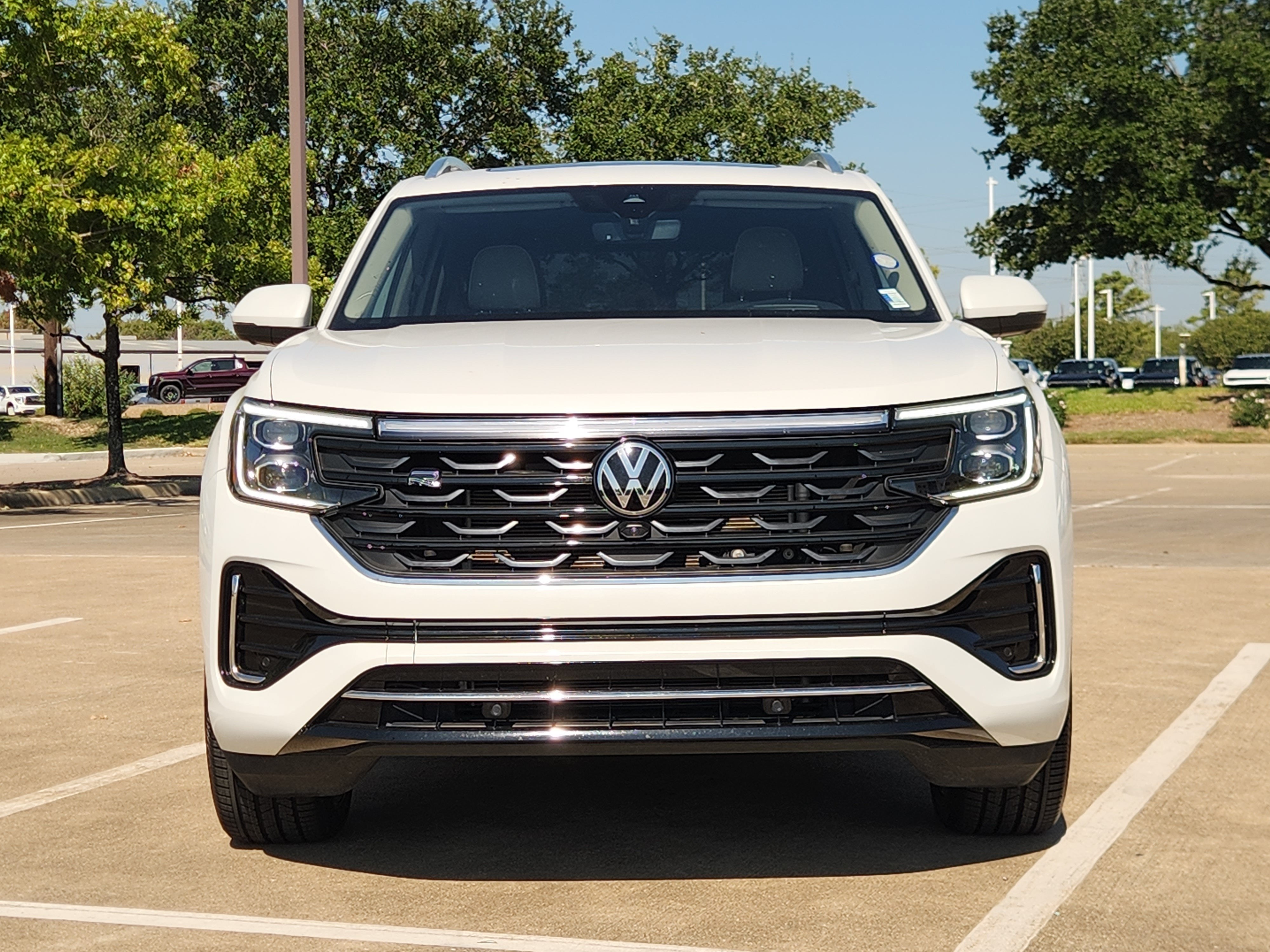2024 Volkswagen Atlas 2.0T SEL Premium R-Line