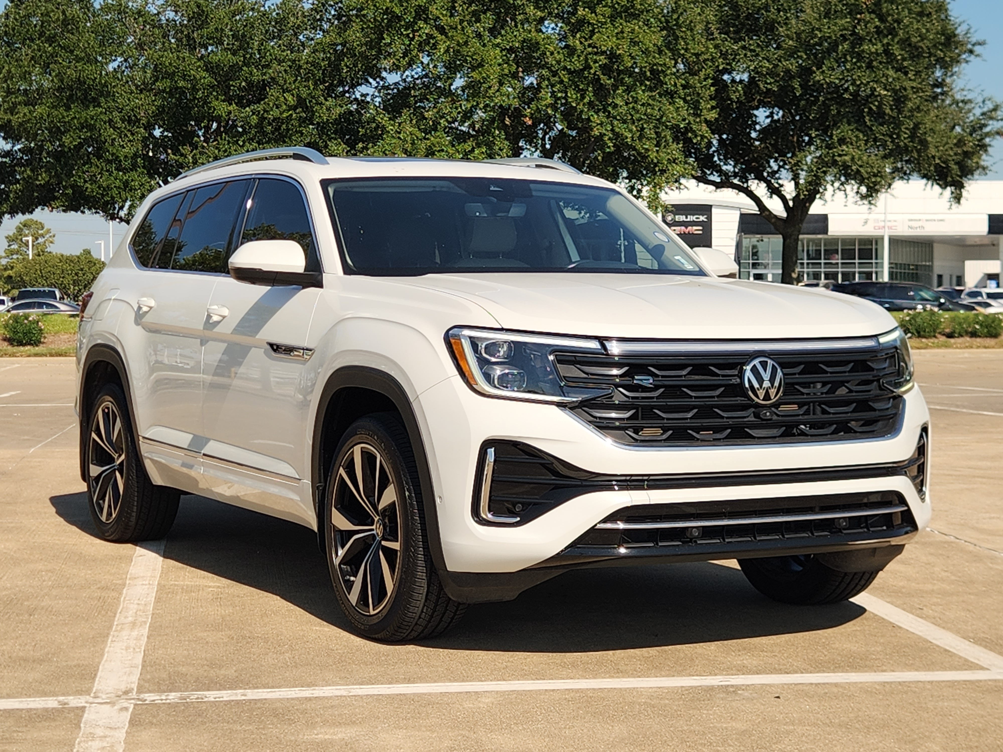 2024 Volkswagen Atlas 2.0T SEL Premium R-Line