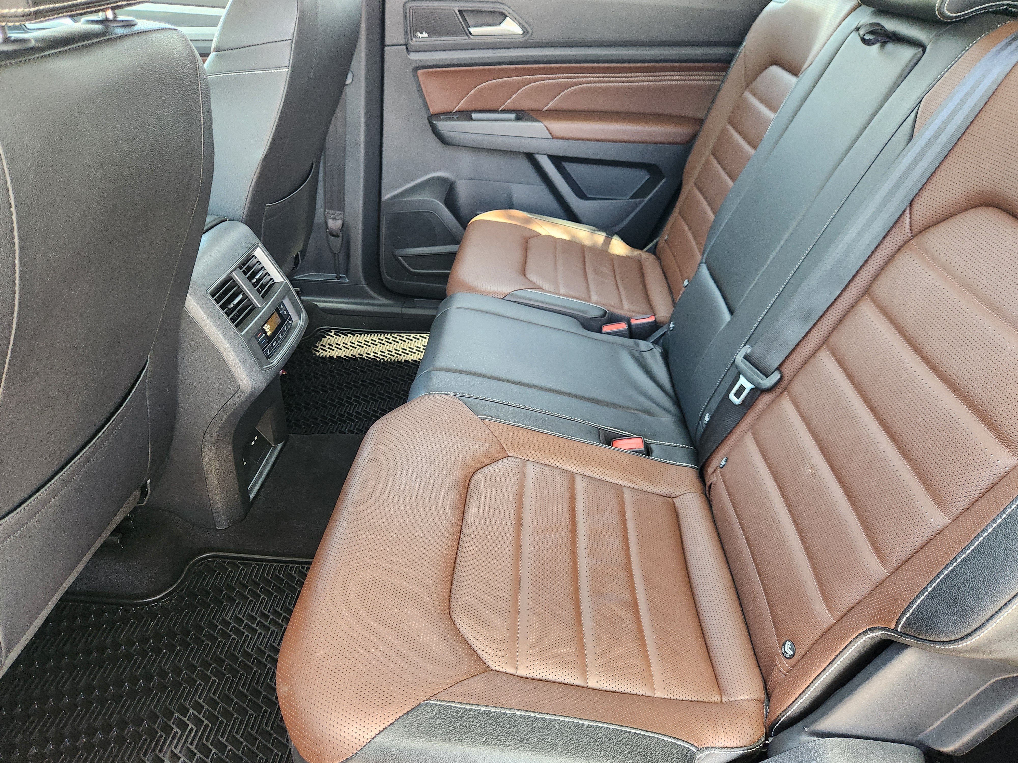 2023 Volkswagen Atlas 3.6L V6 SEL Premium R-Line