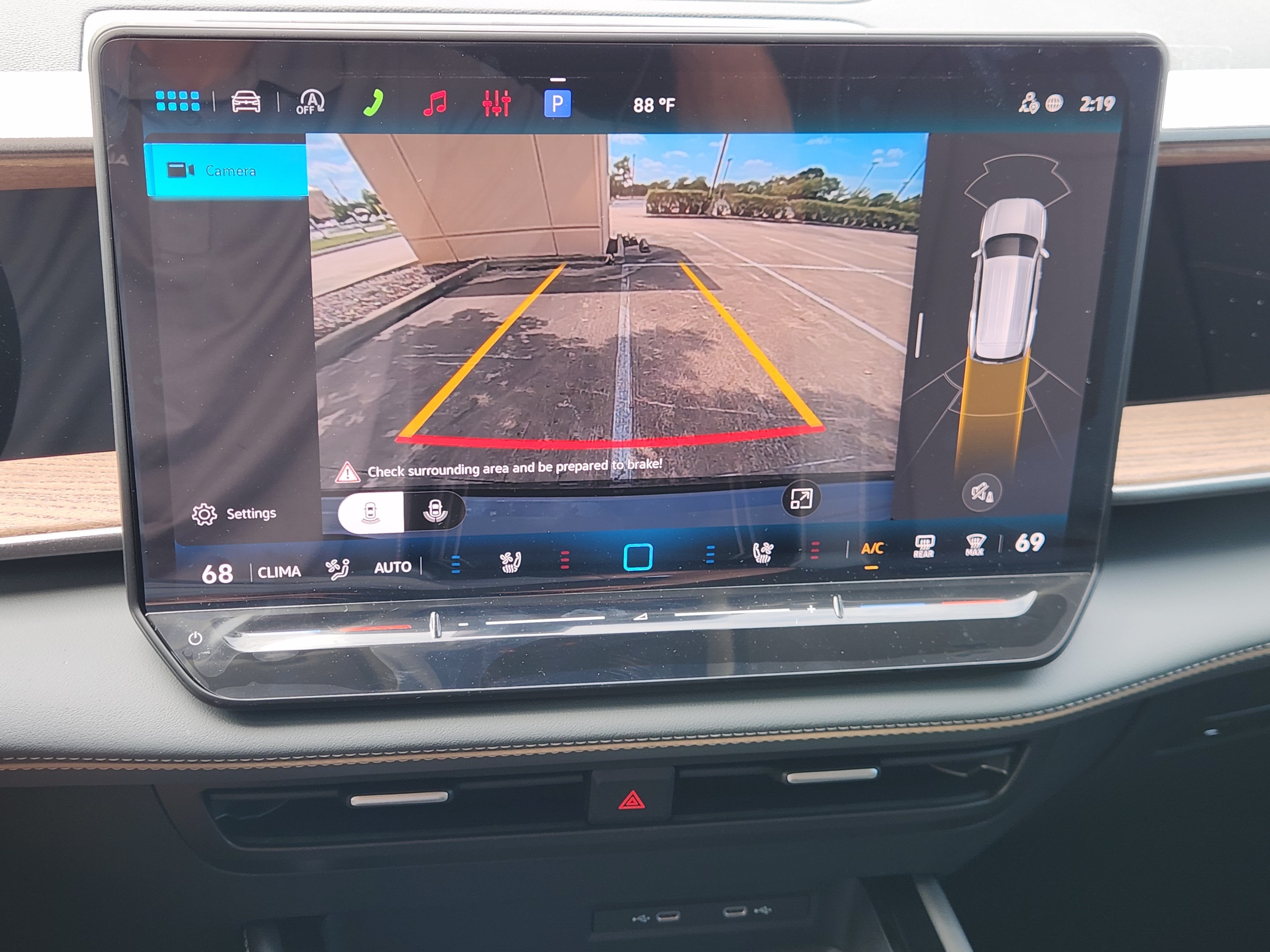 2027 Volkswagen Atlas SE w/Technology