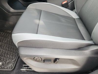 2027 Volkswagen Atlas SE w/Technology