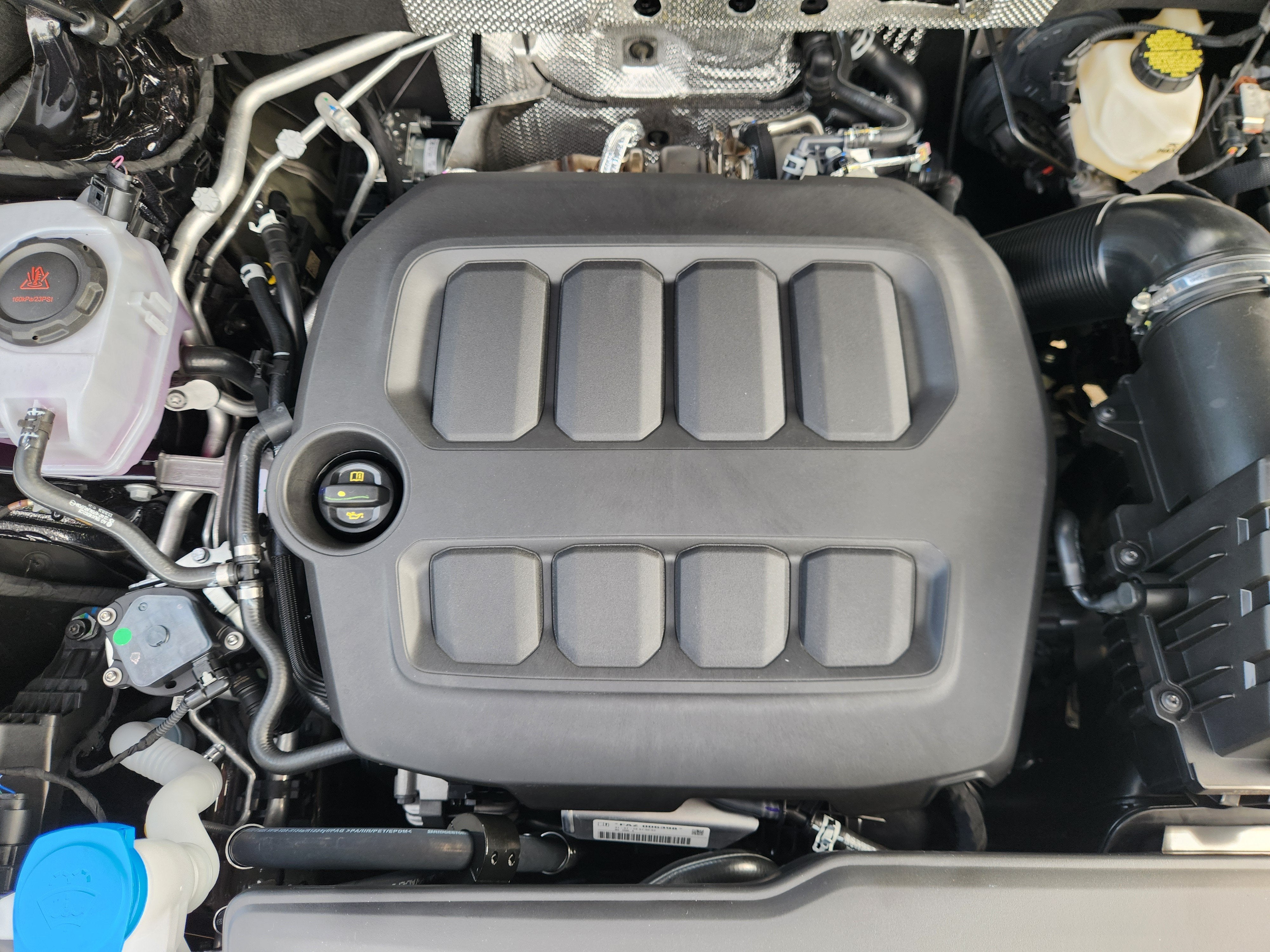 2027 Volkswagen Atlas SE w/Technology