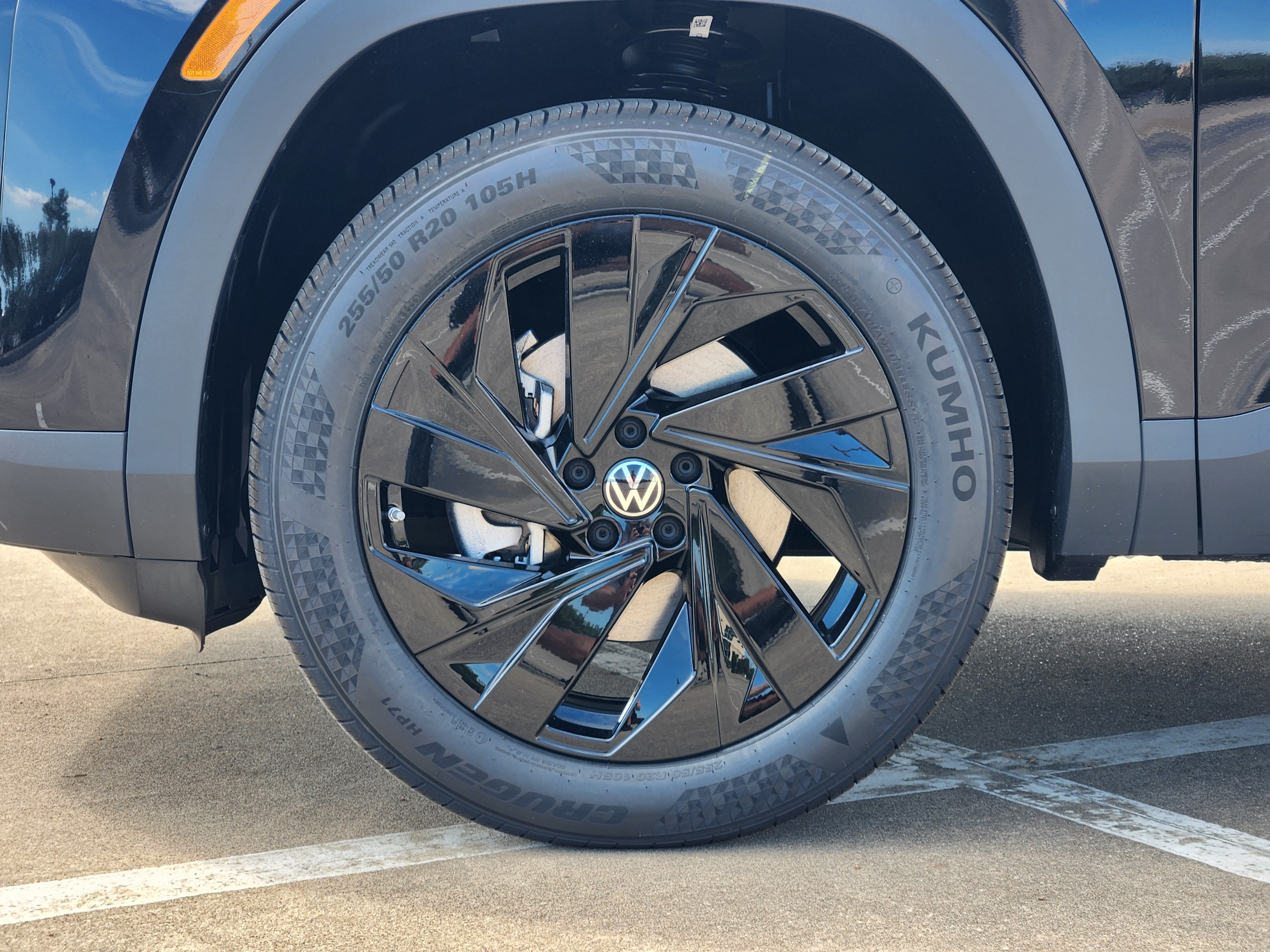 2027 Volkswagen Atlas SE w/Technology