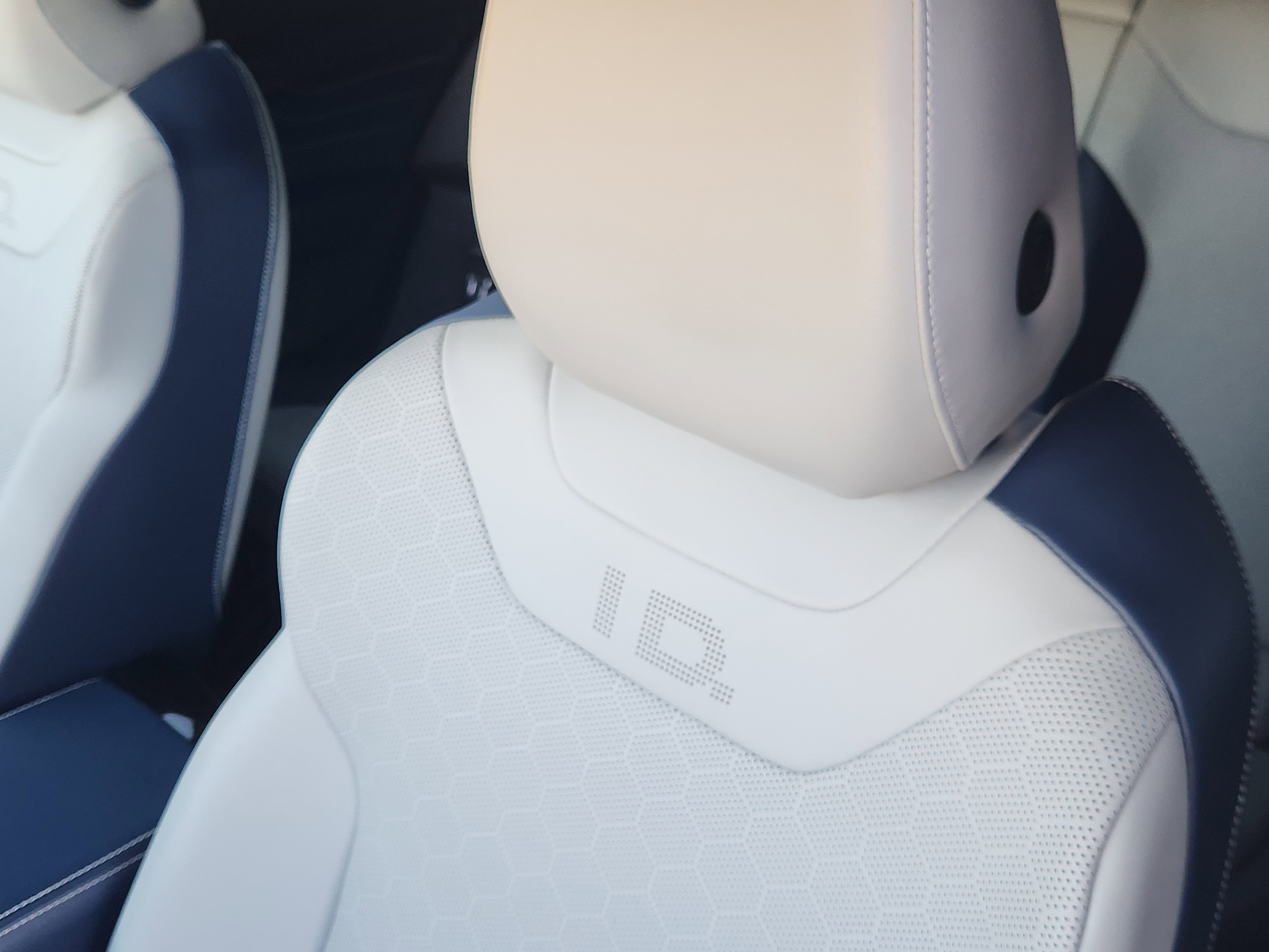 2023 Volkswagen ID.4 Pro S Plus