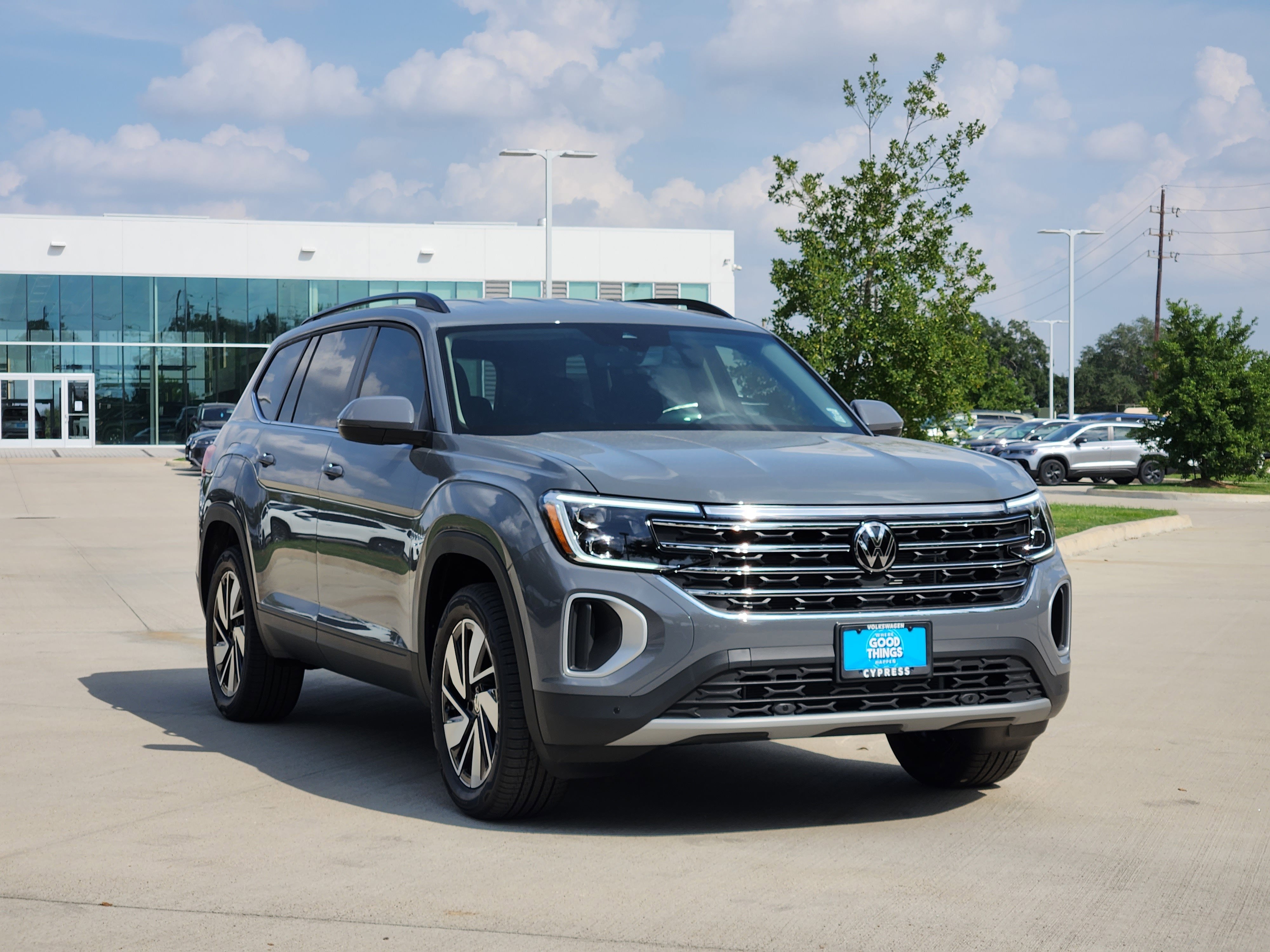 2026 Volkswagen Atlas 2.0T SE w/Technology