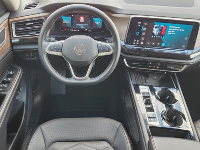 2025 Volkswagen Atlas 2.0T SE w/Technology