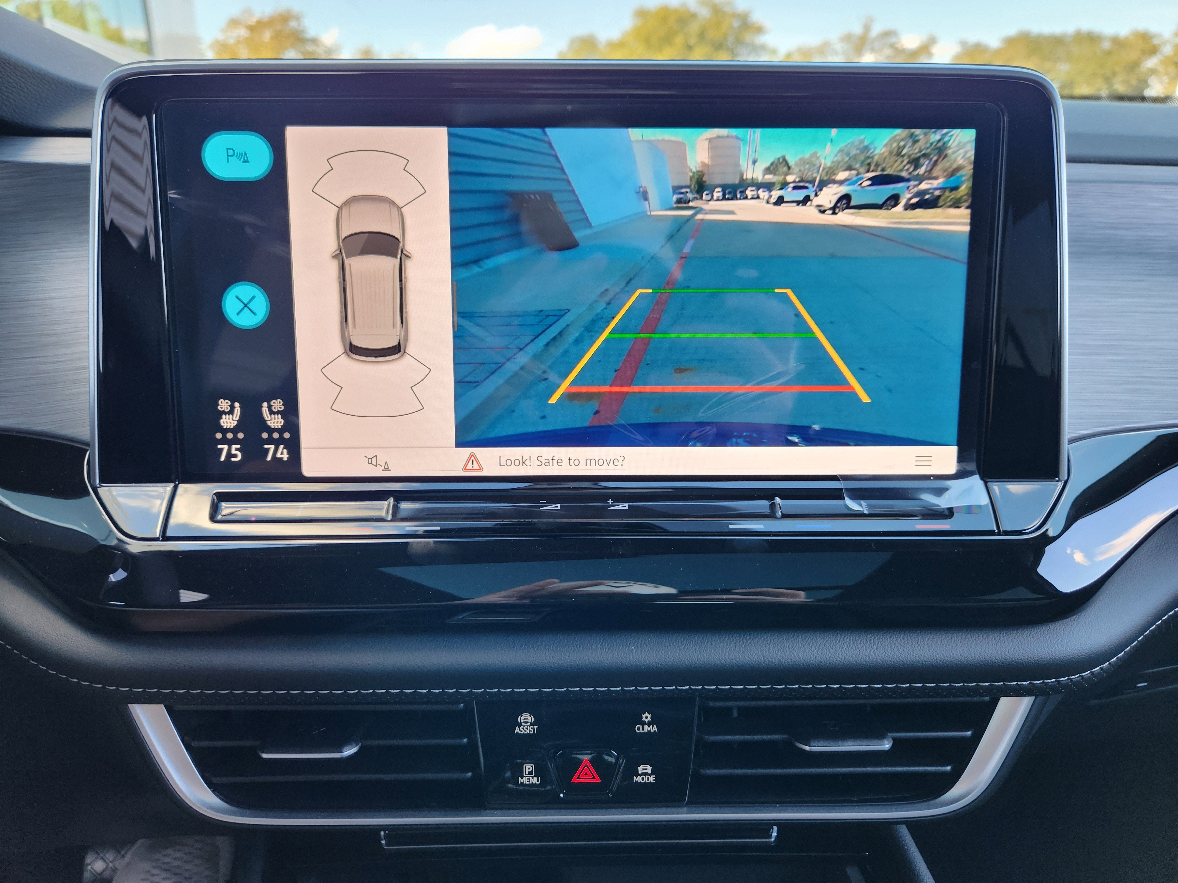 2026 Volkswagen Atlas Cross Sport 2.0T SE w/Technology