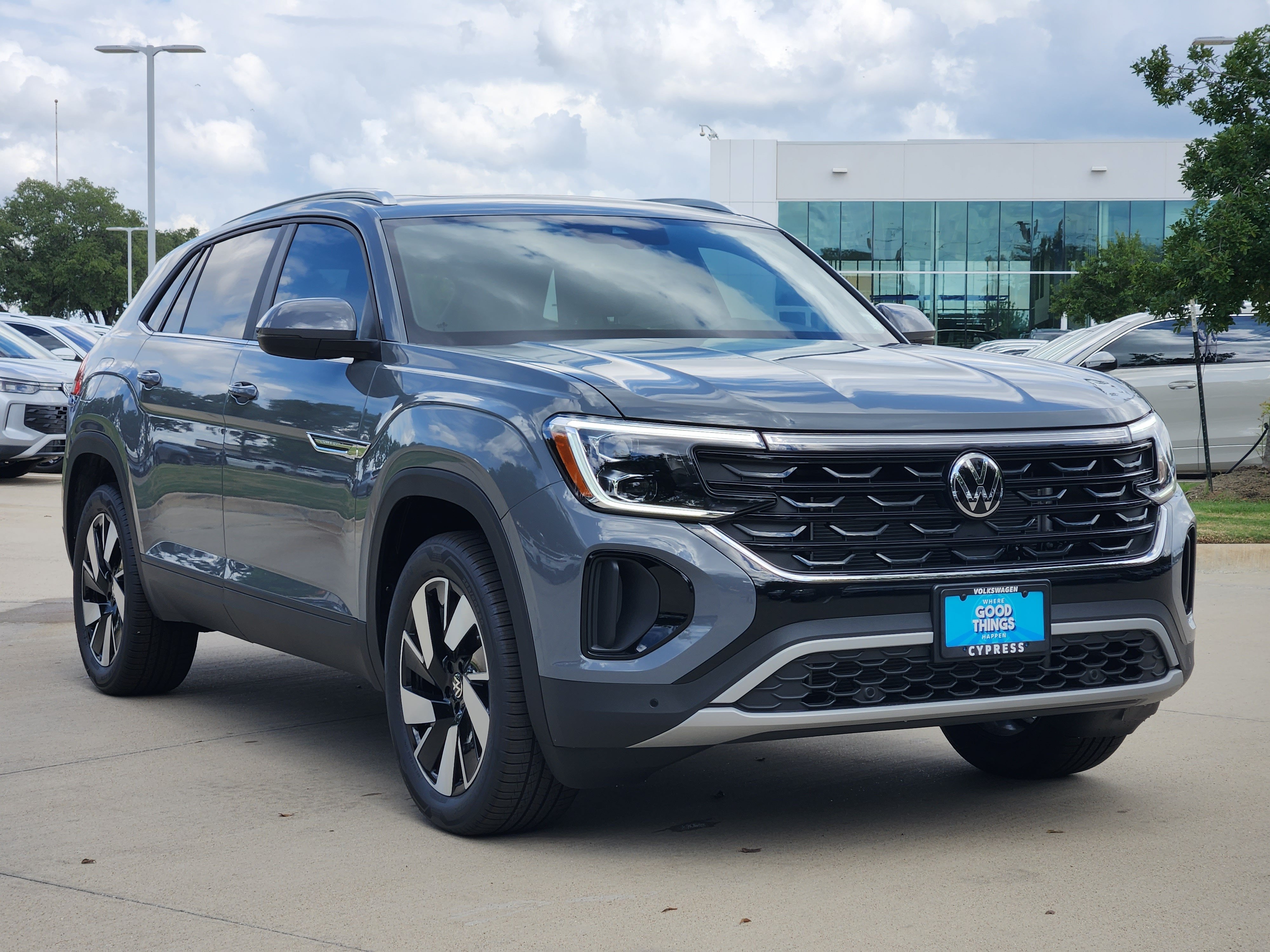 2026 Volkswagen Atlas Cross Sport 2.0T SE w/Technology