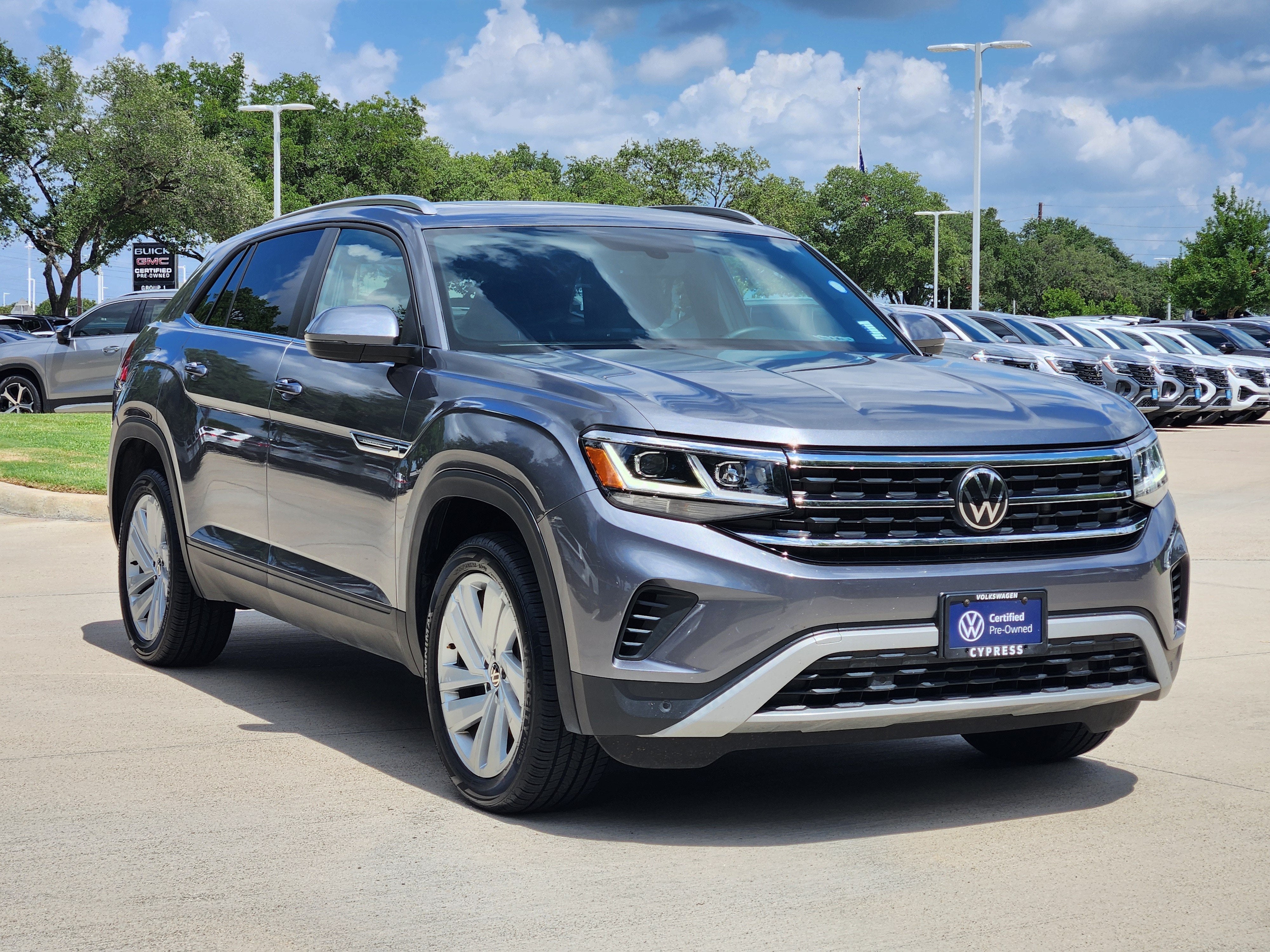 2023 Volkswagen Atlas Cross Sport 2.0T SE w/Technology