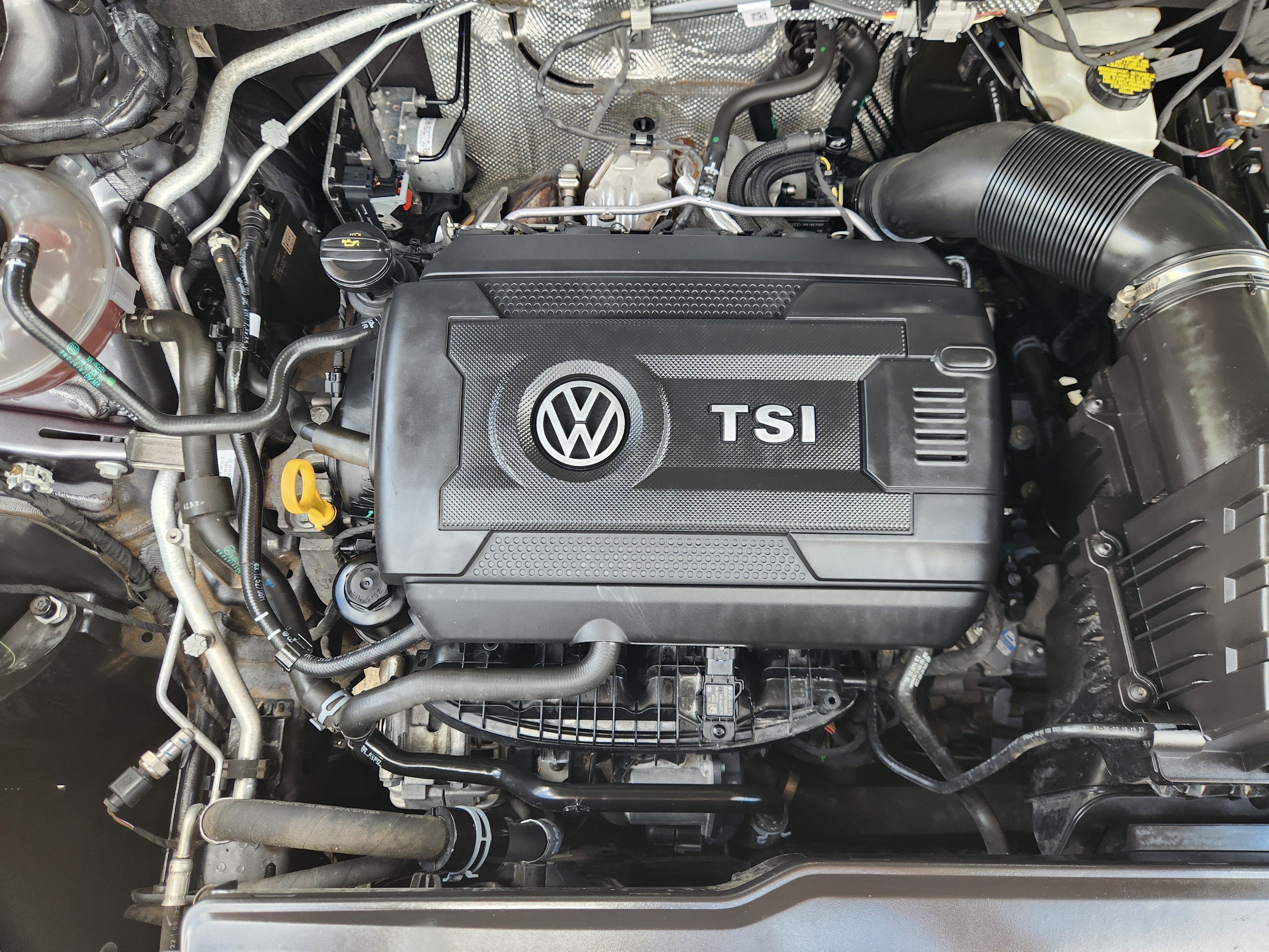 2023 Volkswagen Atlas Cross Sport 2.0T SE w/Technology