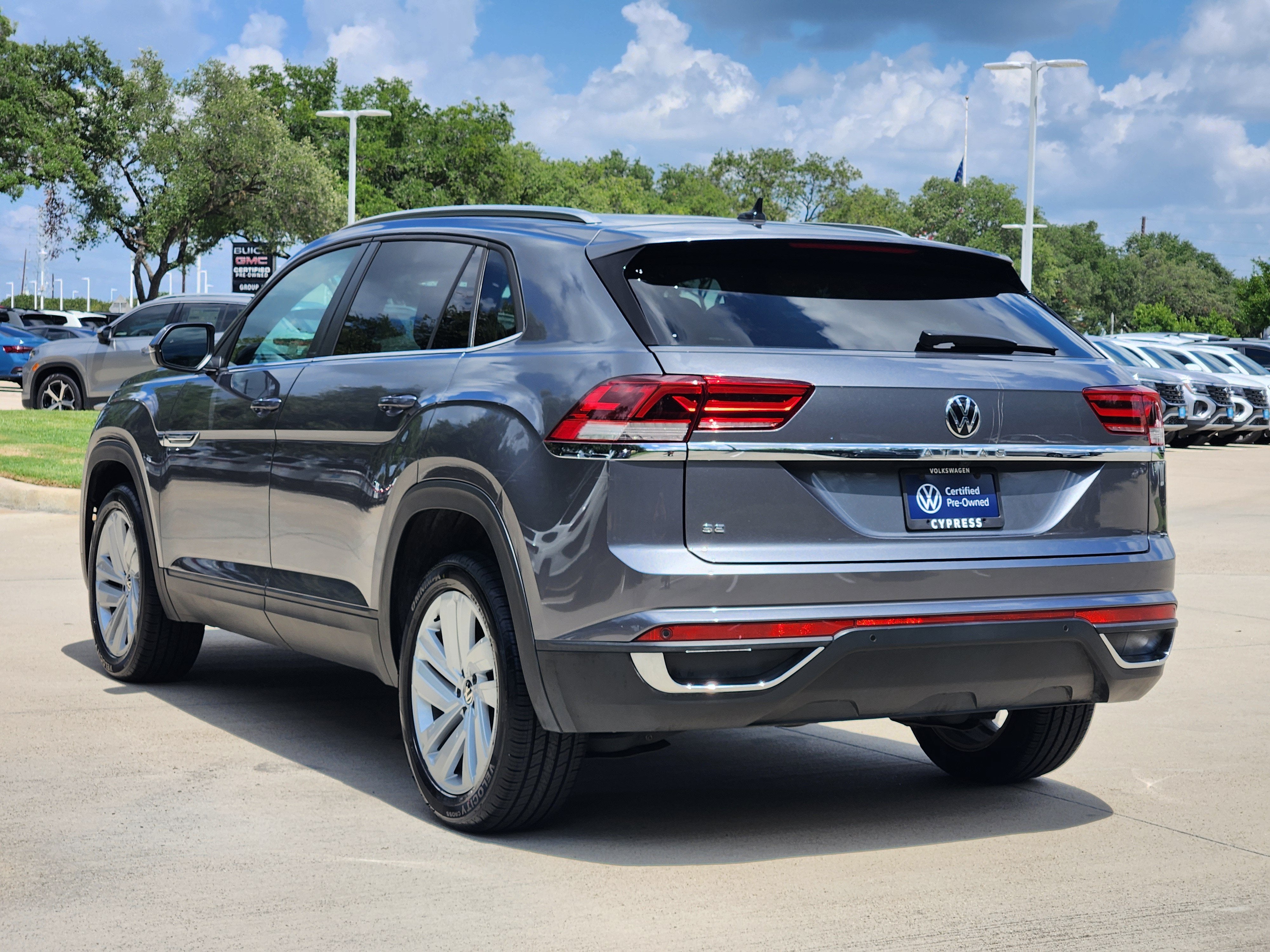 2023 Volkswagen Atlas Cross Sport 2.0T SE w/Technology