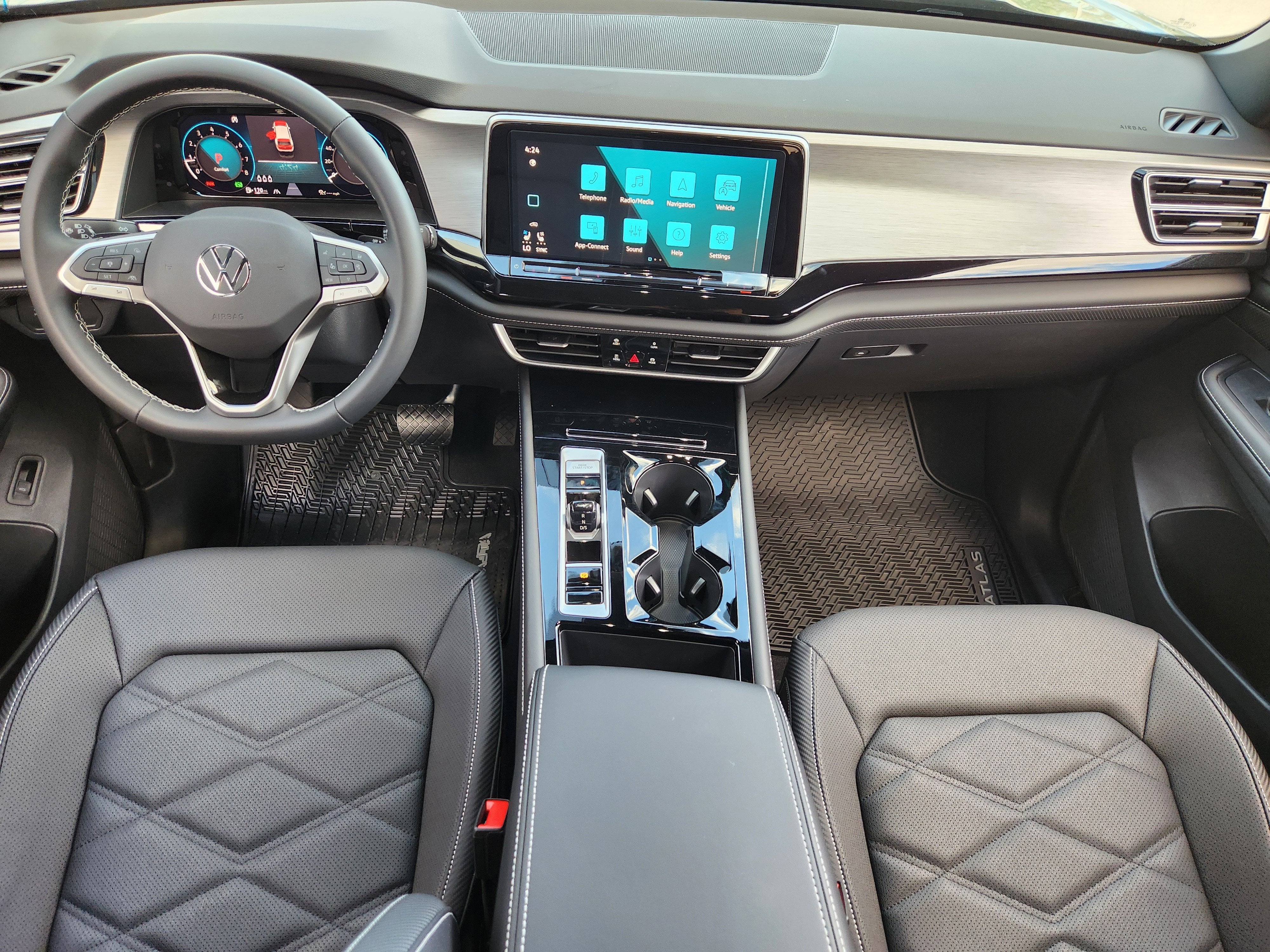 2026 Volkswagen Atlas Cross Sport 2.0T SE w/Technology