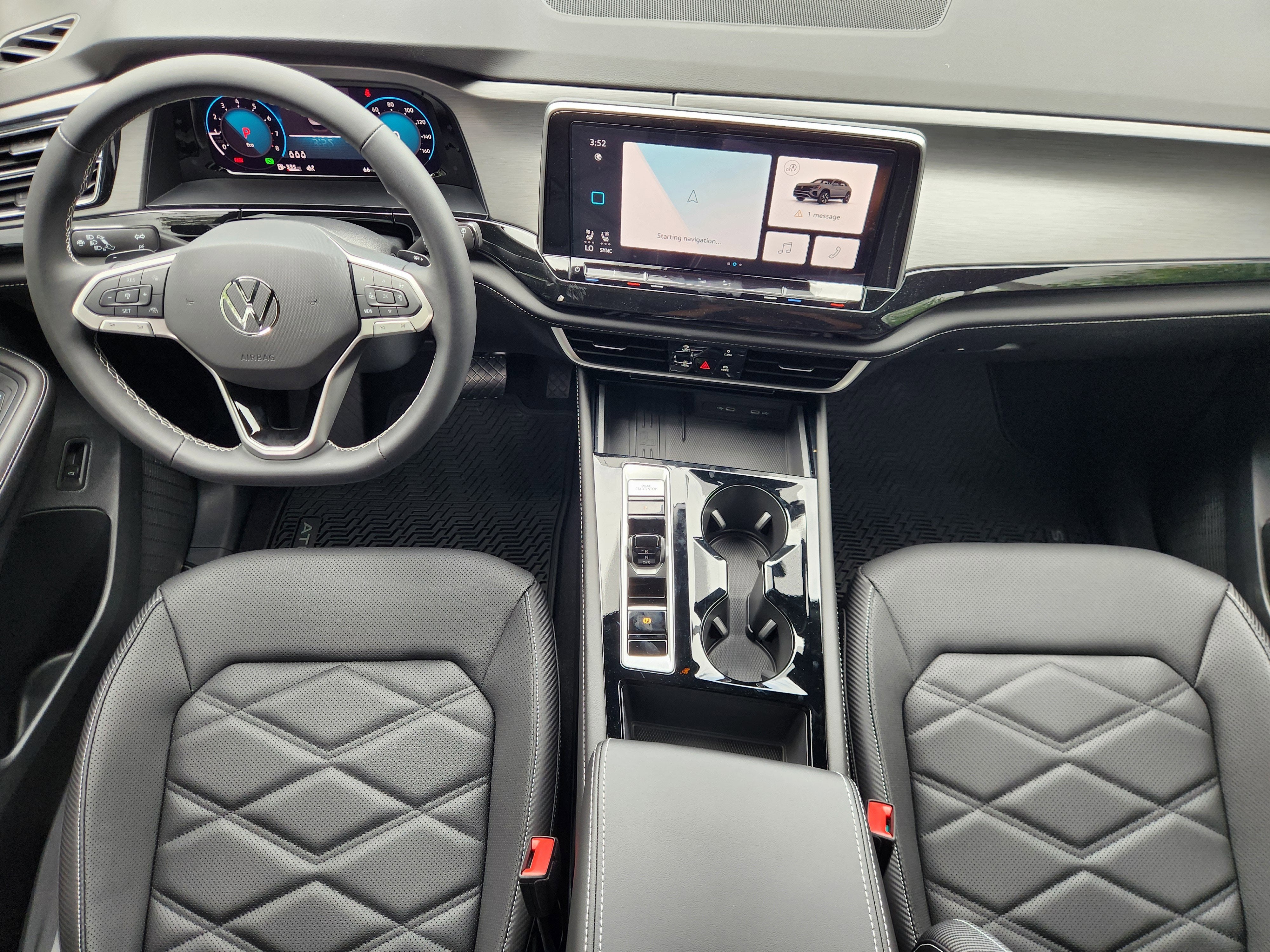 2026 Volkswagen Atlas Cross Sport 2.0T SE w/Technology