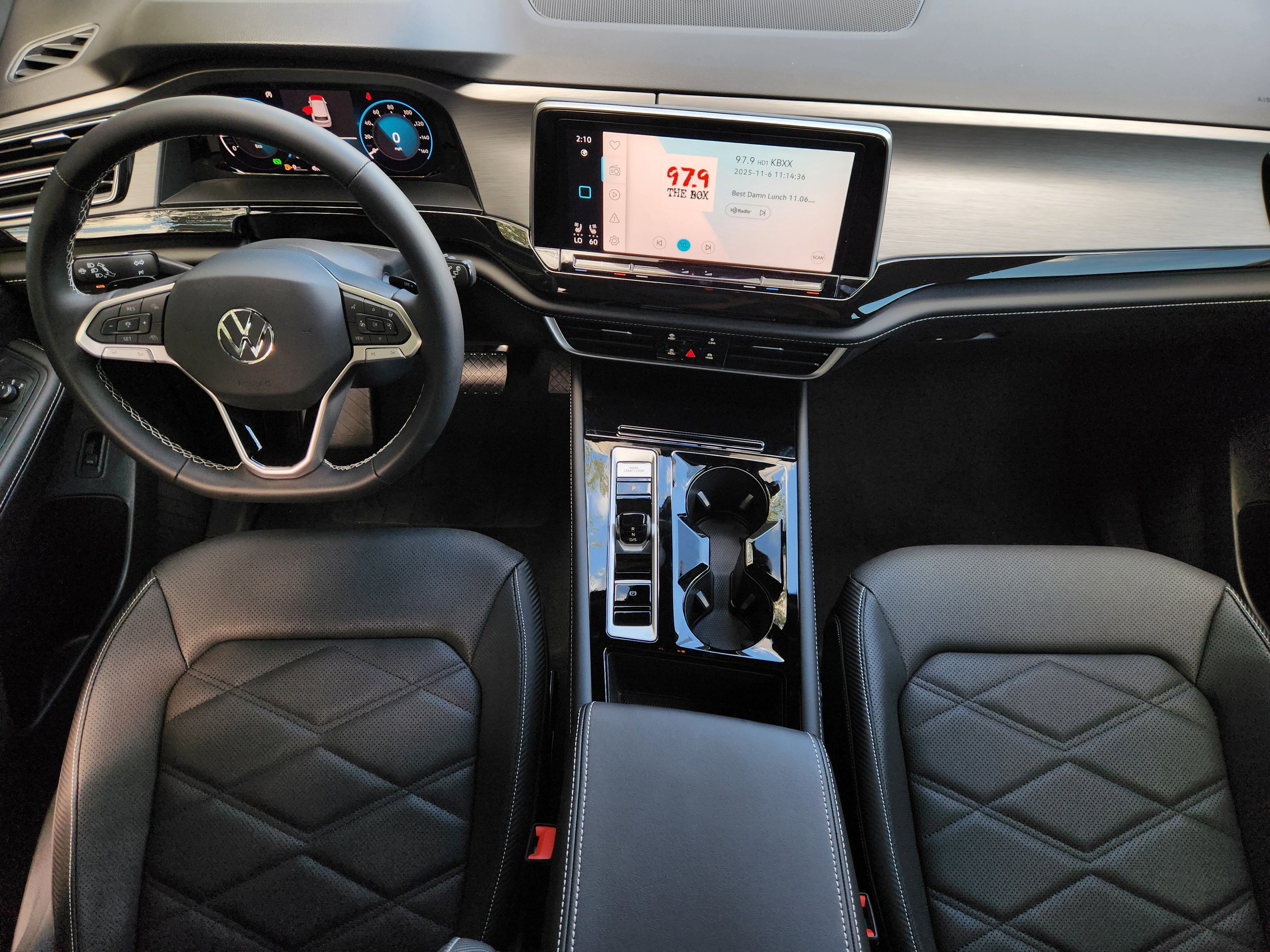 2026 Volkswagen Atlas Cross Sport 2.0T SE w/Technology