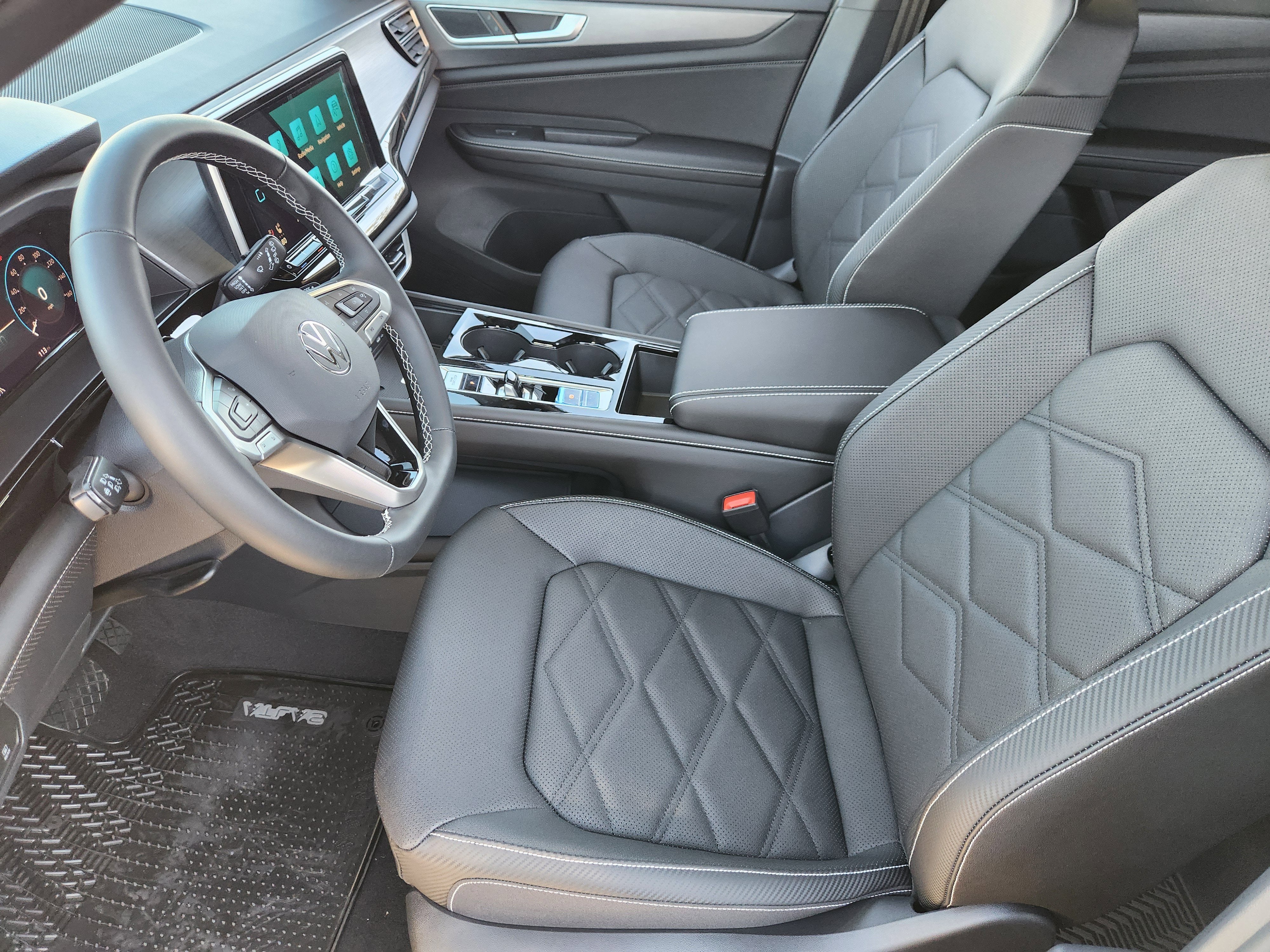 2026 Volkswagen Atlas Cross Sport 2.0T SE w/Technology