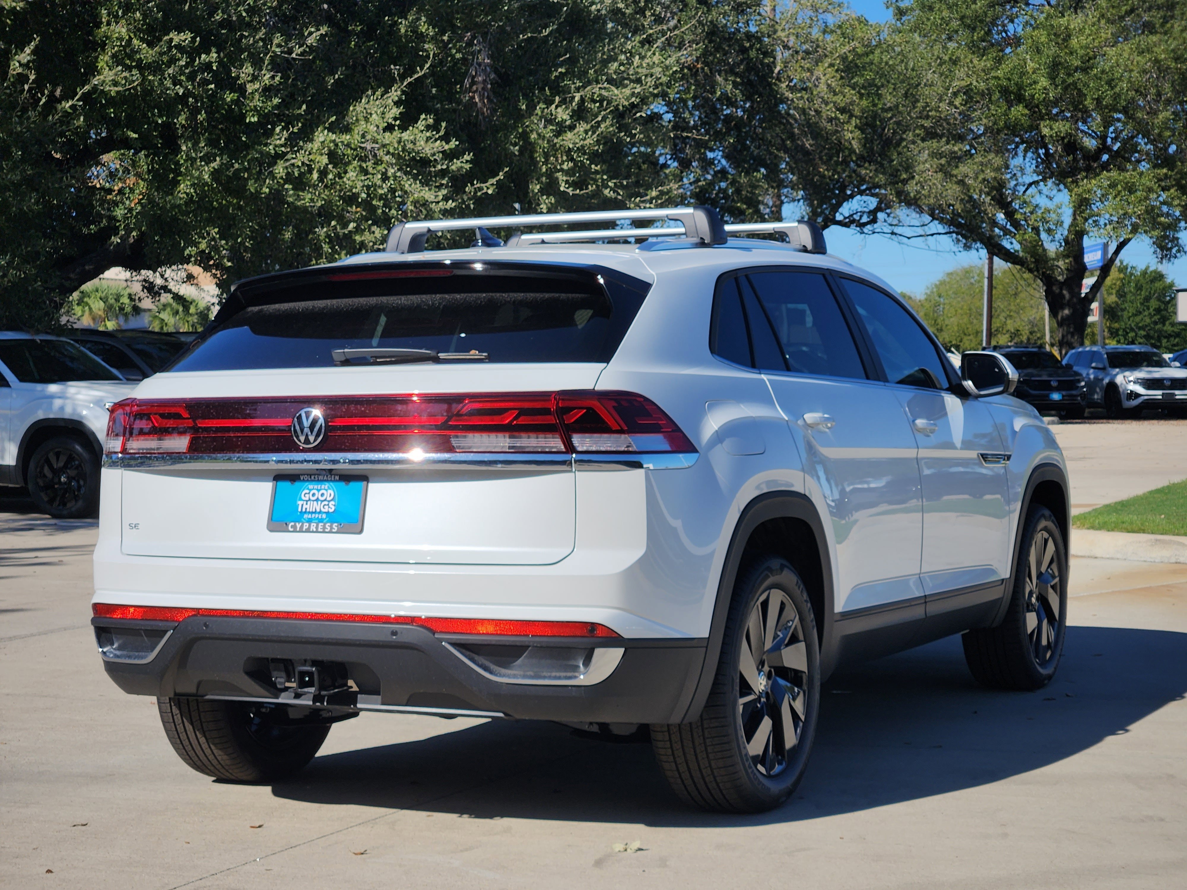 2026 Volkswagen Atlas Cross Sport 2.0T SE w/Technology