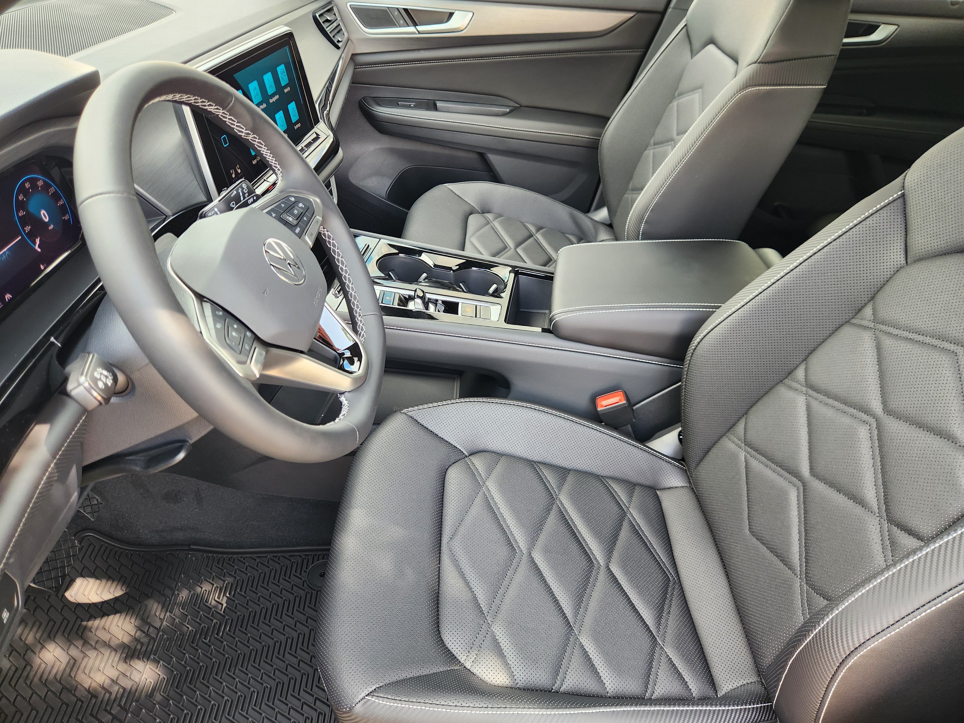2026 Volkswagen Atlas Cross Sport 2.0T SE w/Technology