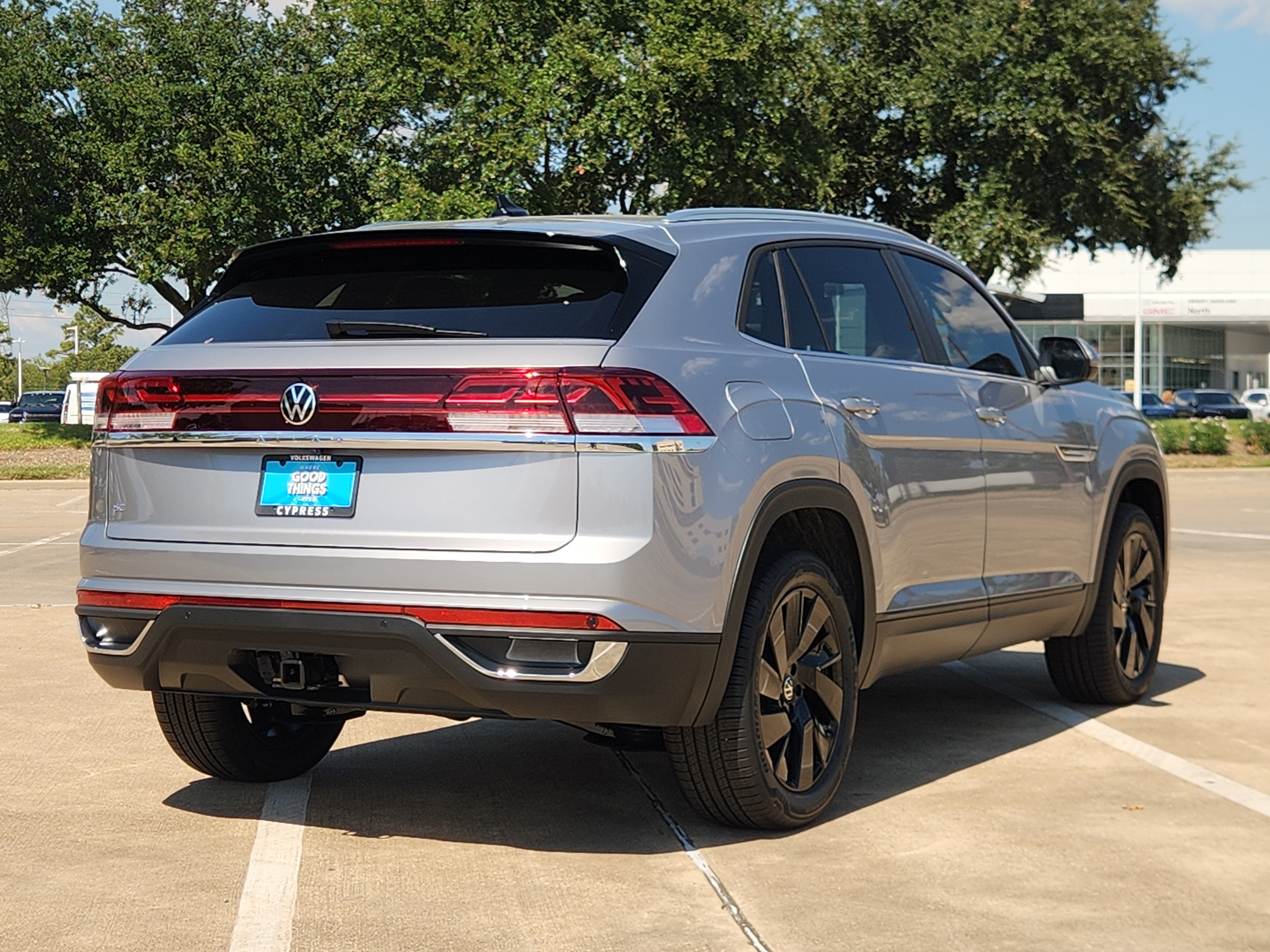 2026 Volkswagen Atlas Cross Sport 2.0T SE w/Technology