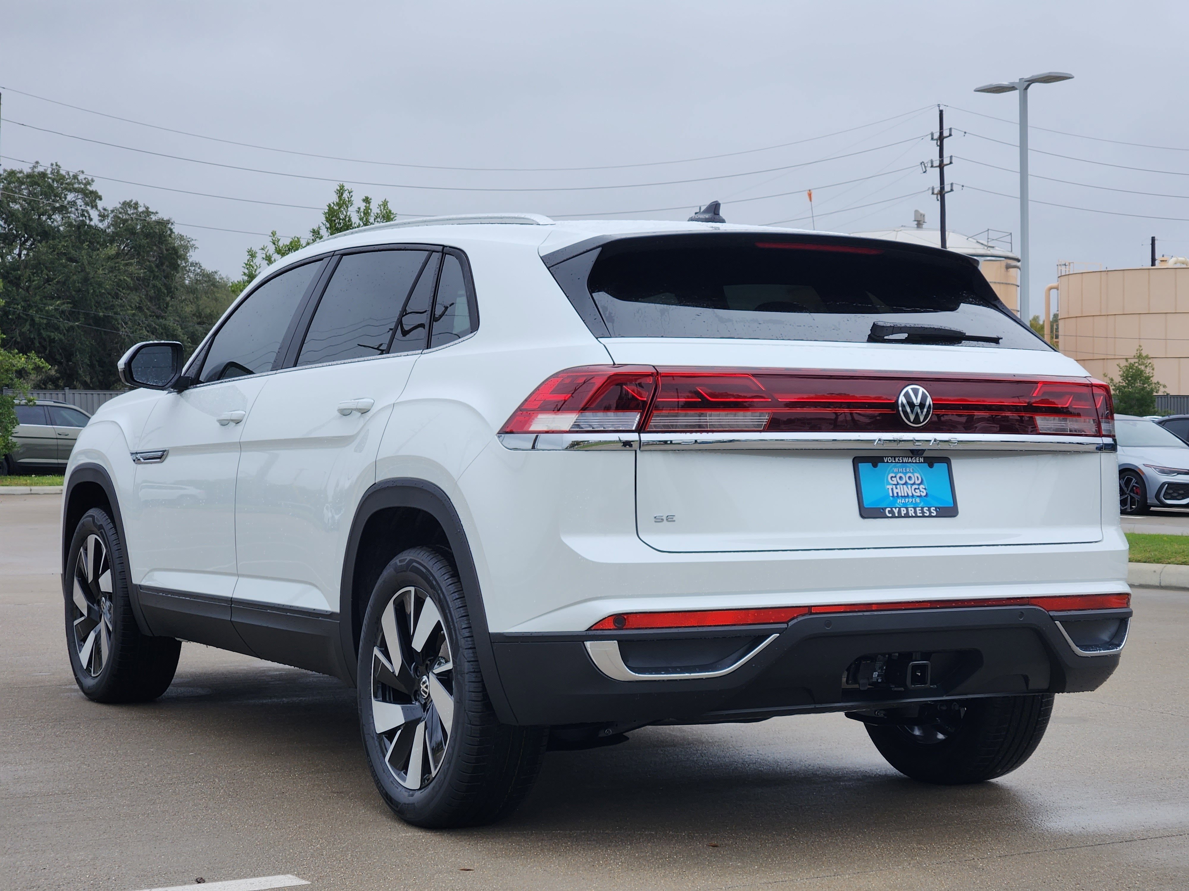 2026 Volkswagen Atlas Cross Sport 2.0T SE w/Technology