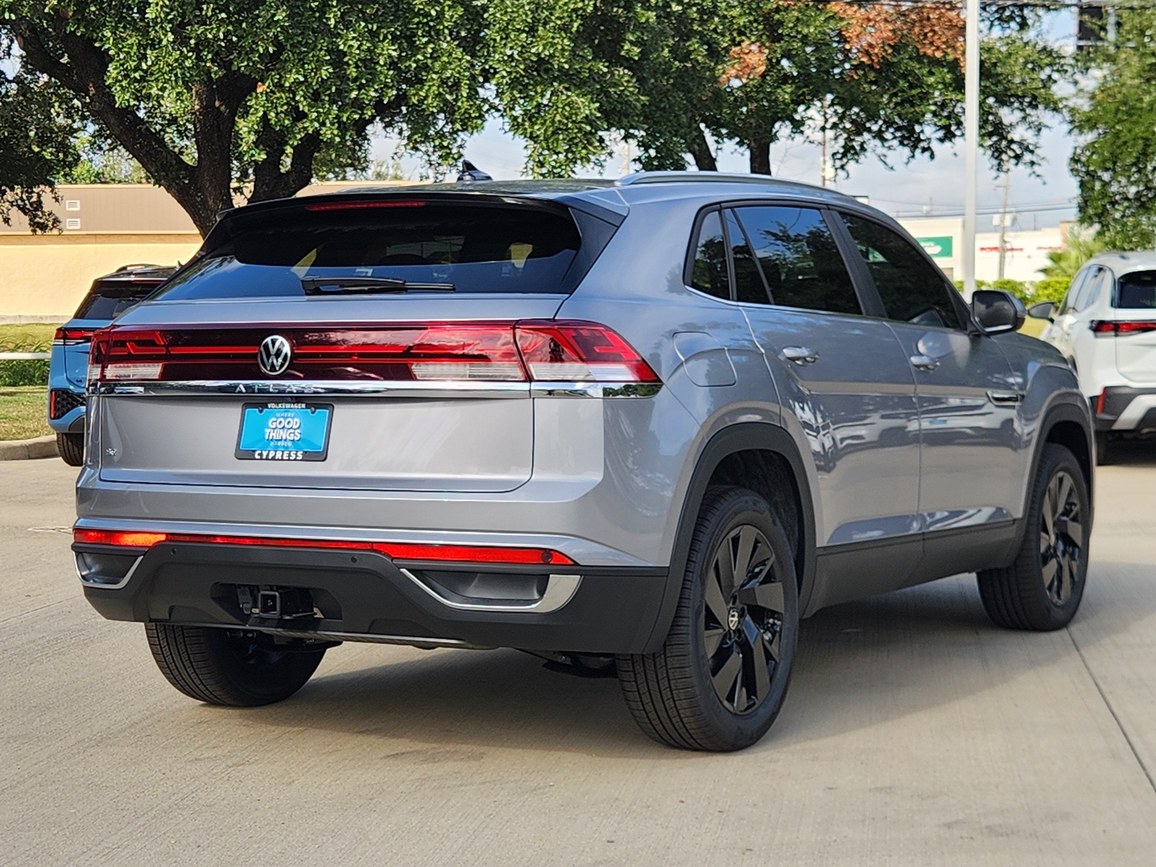 2026 Volkswagen Atlas Cross Sport 2.0T SE w/Technology