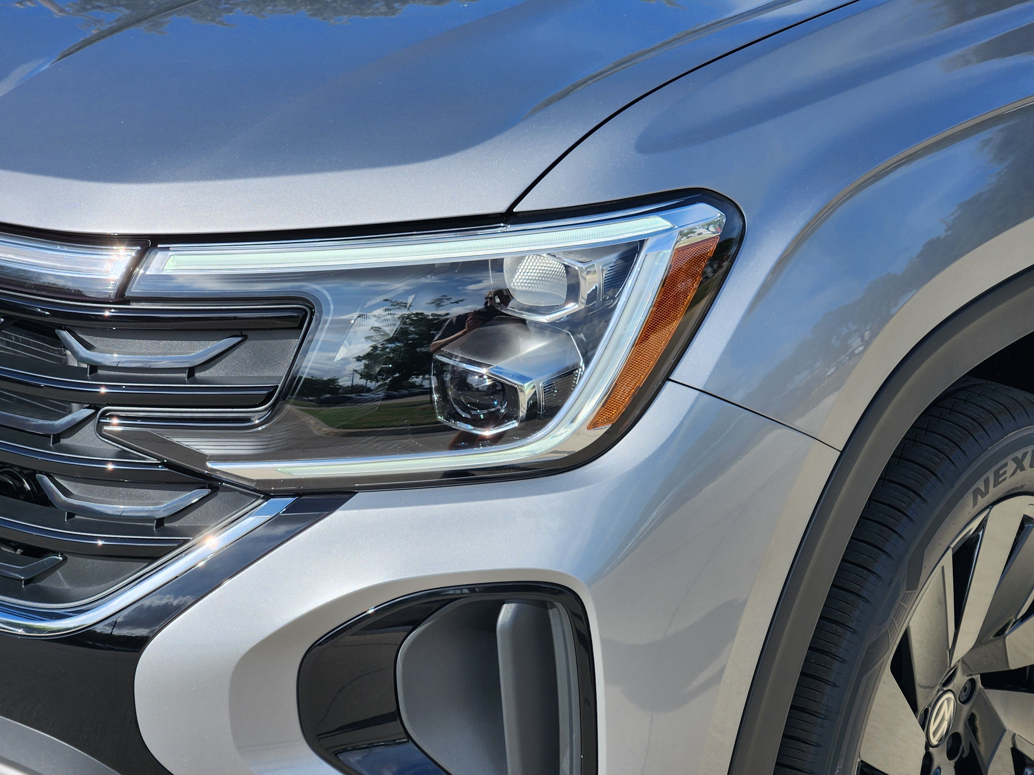 2026 Volkswagen Atlas Cross Sport 2.0T SE w/Technology