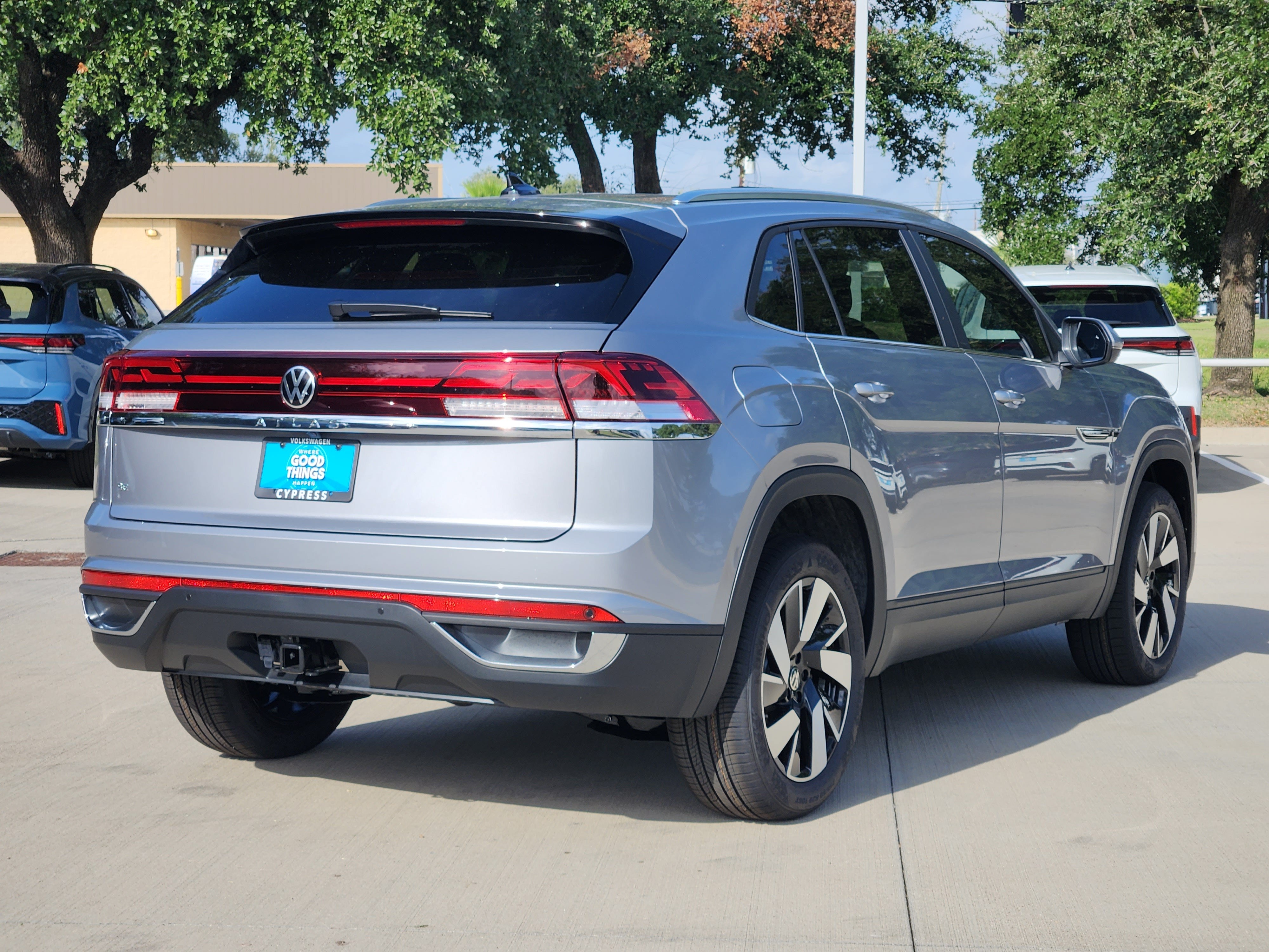 2026 Volkswagen Atlas Cross Sport 2.0T SE w/Technology
