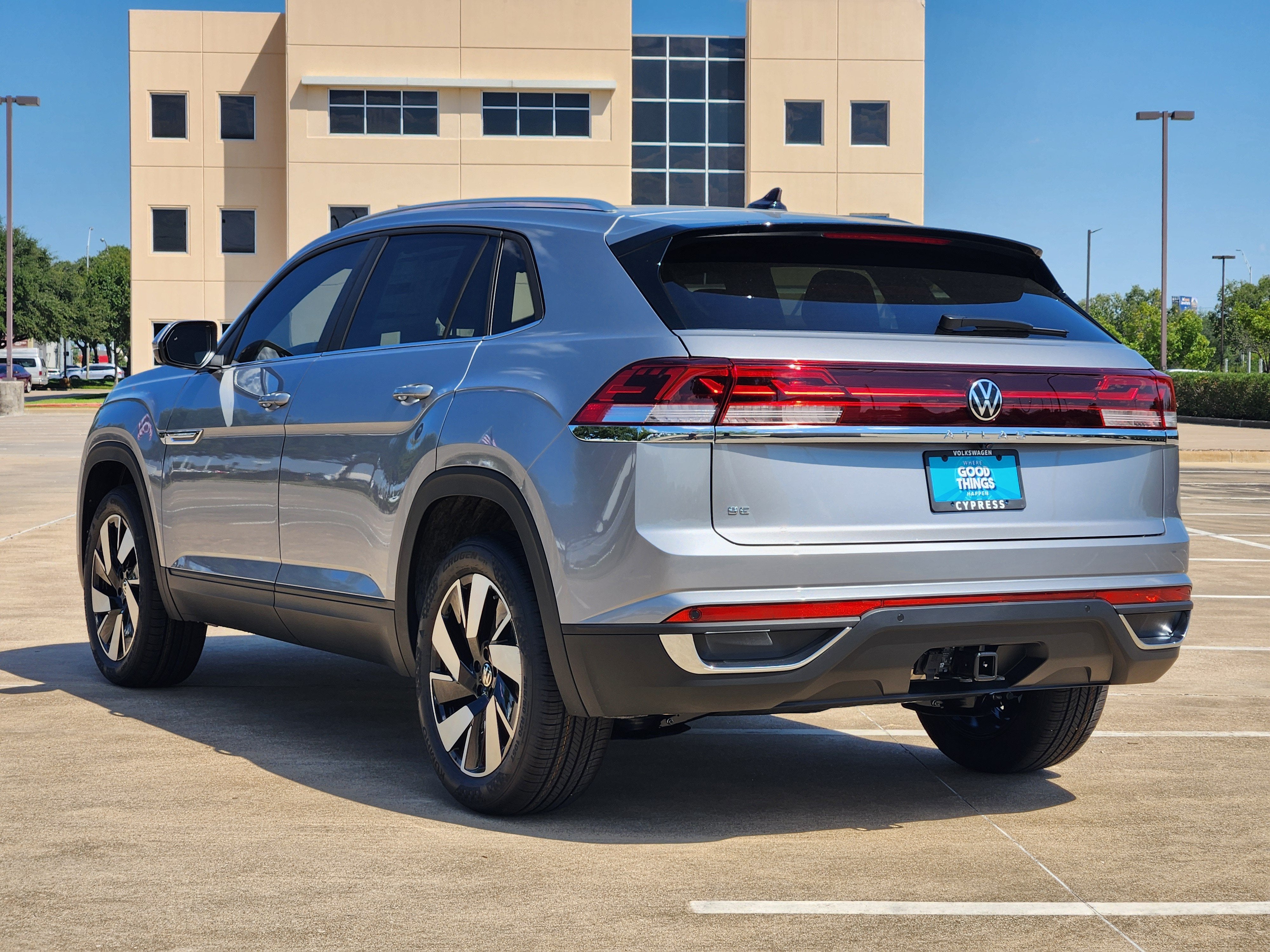 2026 Volkswagen Atlas Cross Sport 2.0T SE w/Technology