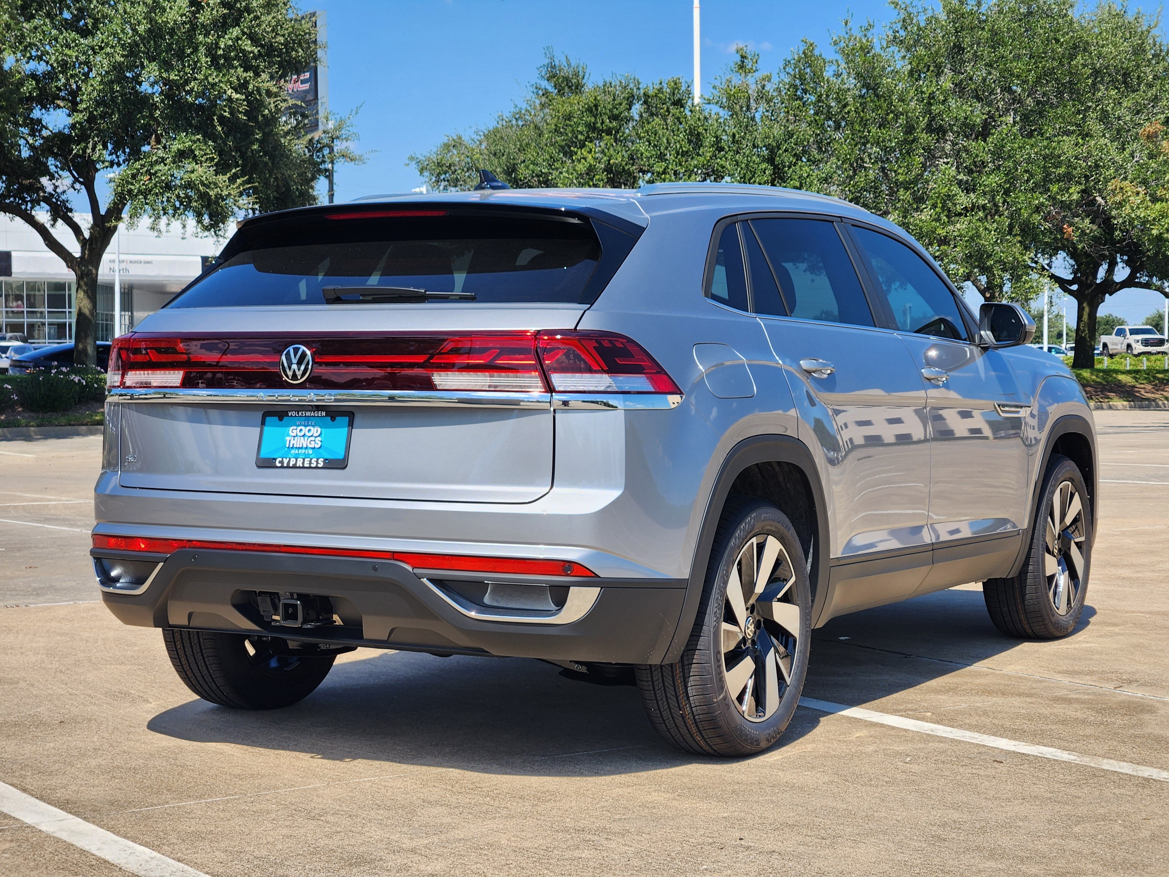 2026 Volkswagen Atlas Cross Sport 2.0T SE w/Technology