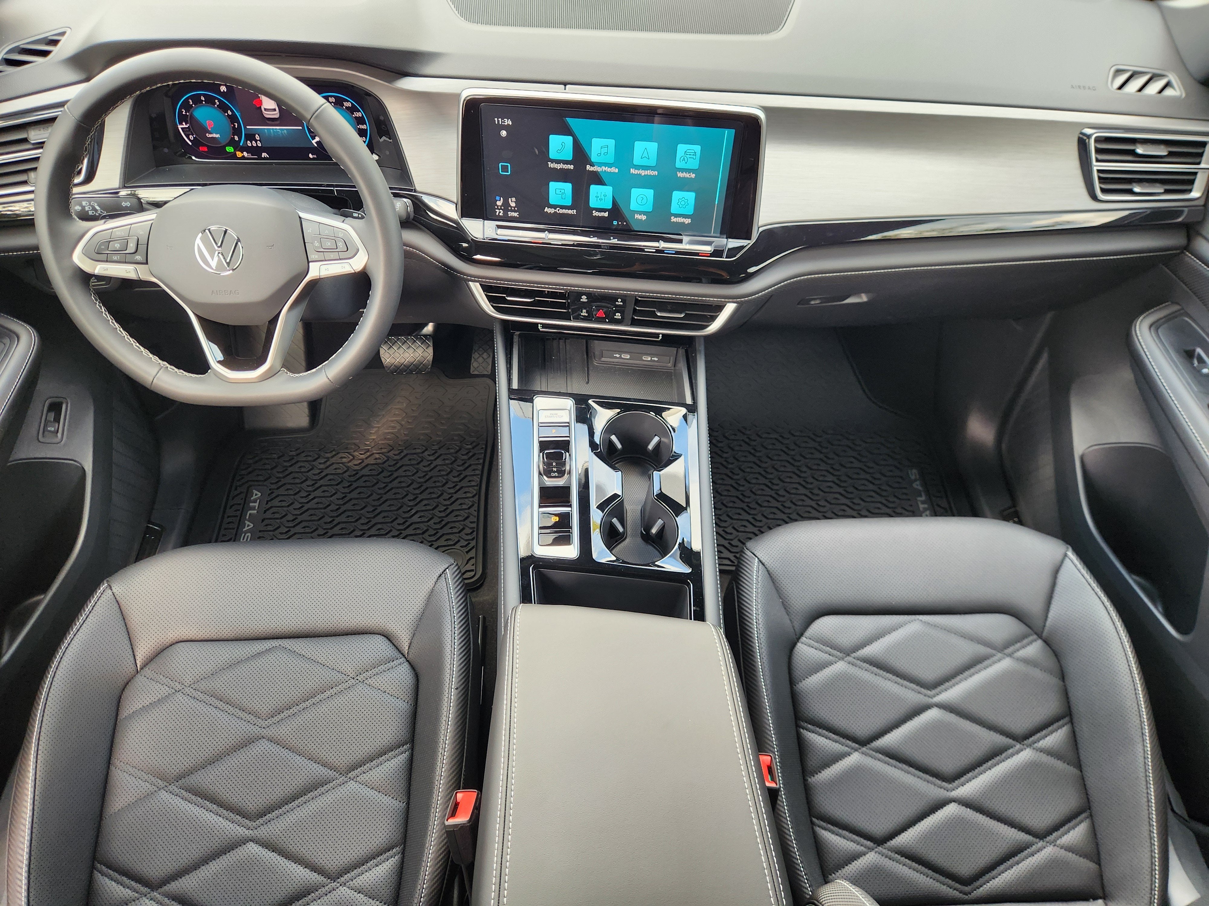 2026 Volkswagen Atlas Cross Sport 2.0T SE w/Technology