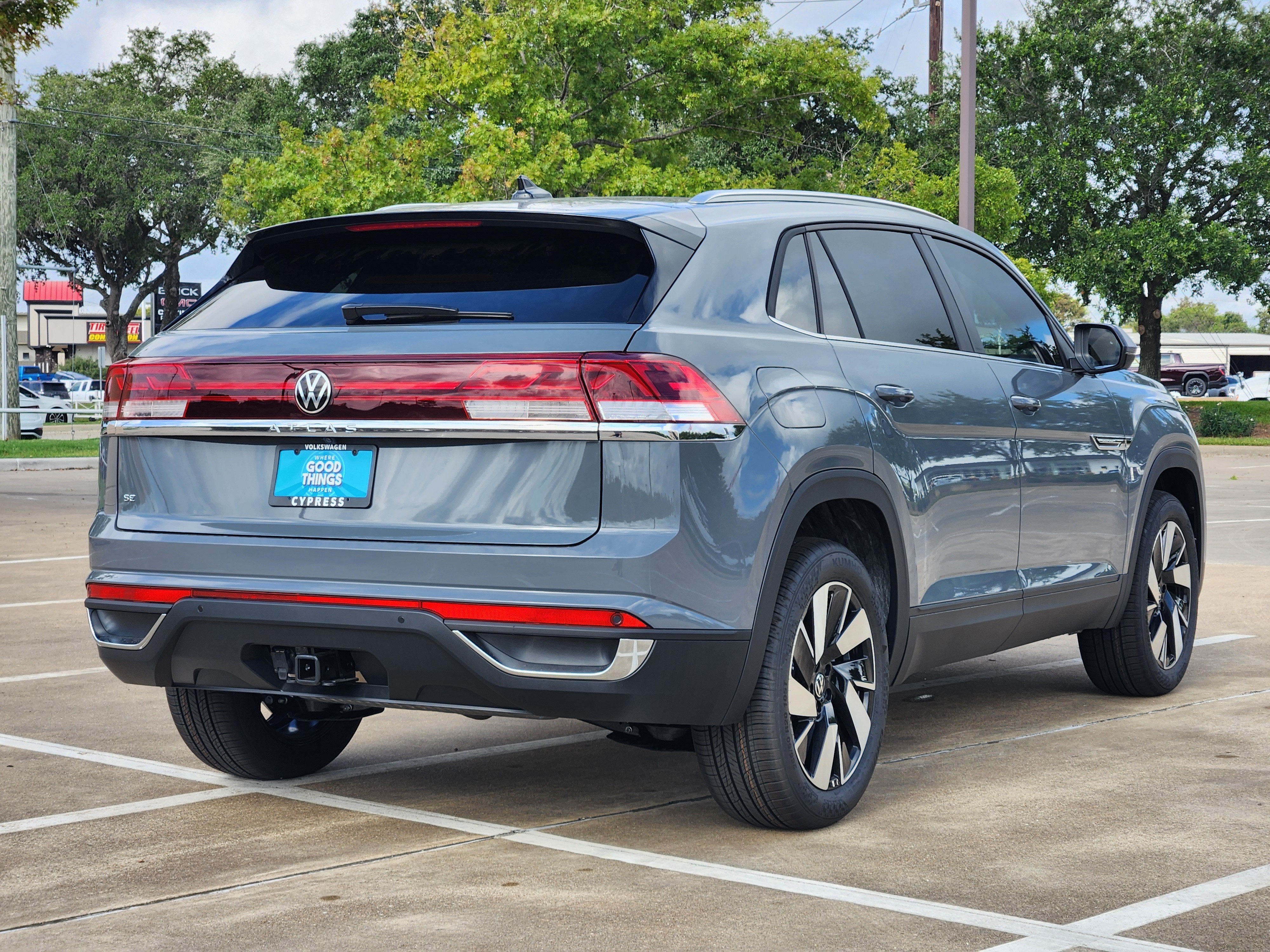 2026 Volkswagen Atlas Cross Sport 2.0T SE w/Technology