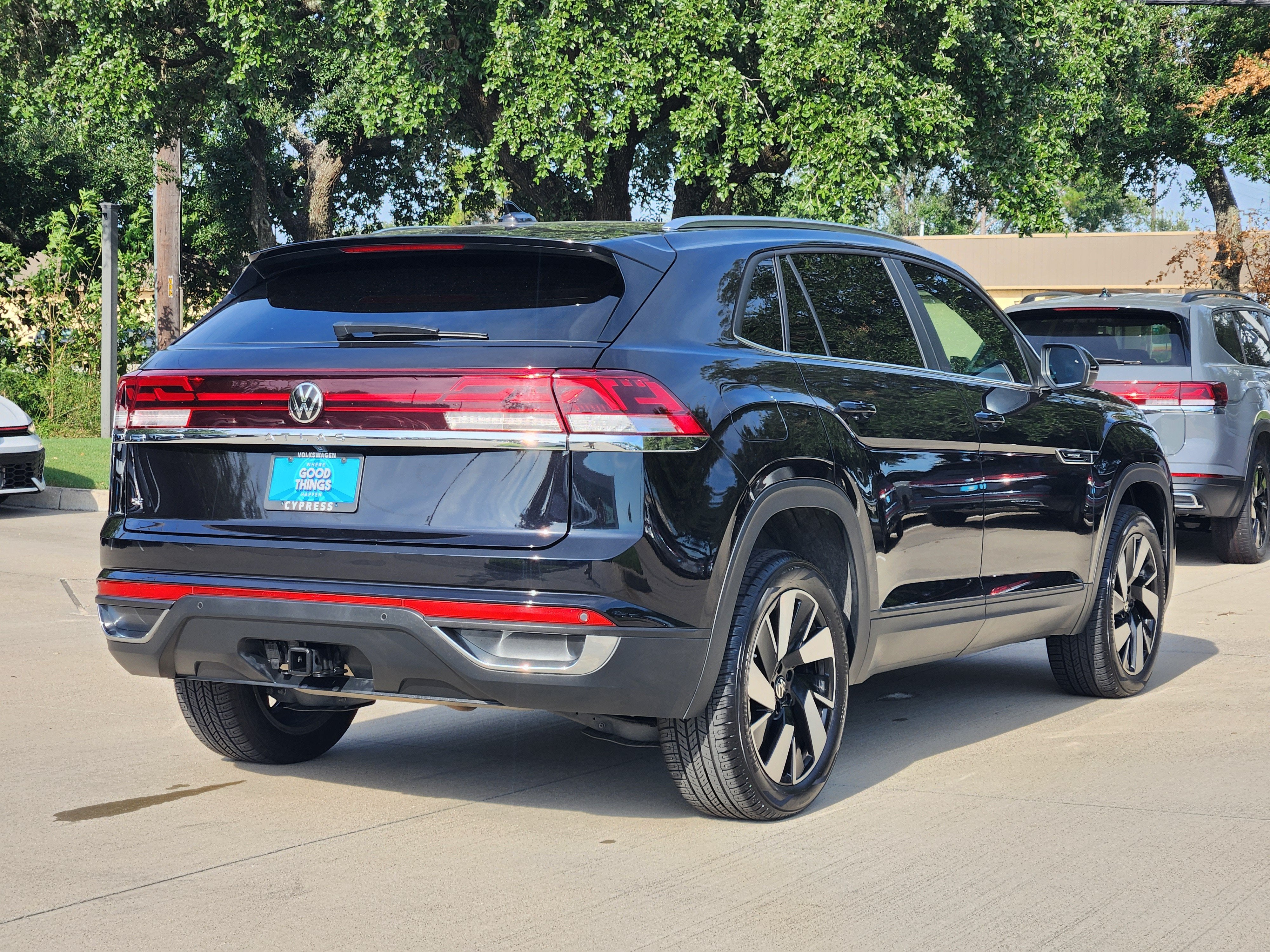 2024 Volkswagen Atlas Cross Sport 2.0T SE w/Technology