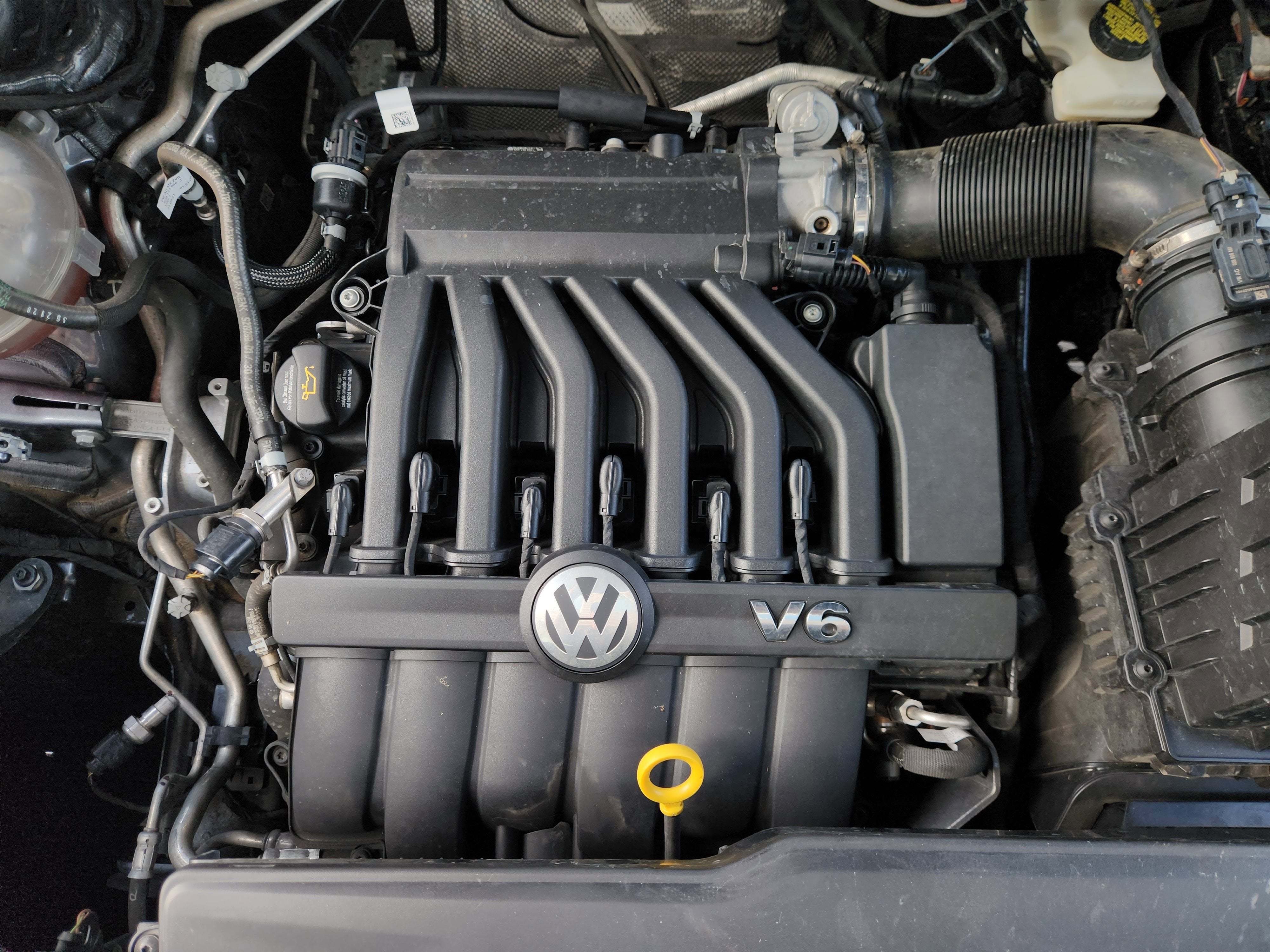 2022 Volkswagen Atlas Cross Sport 3.6L V6 SE w/Technology