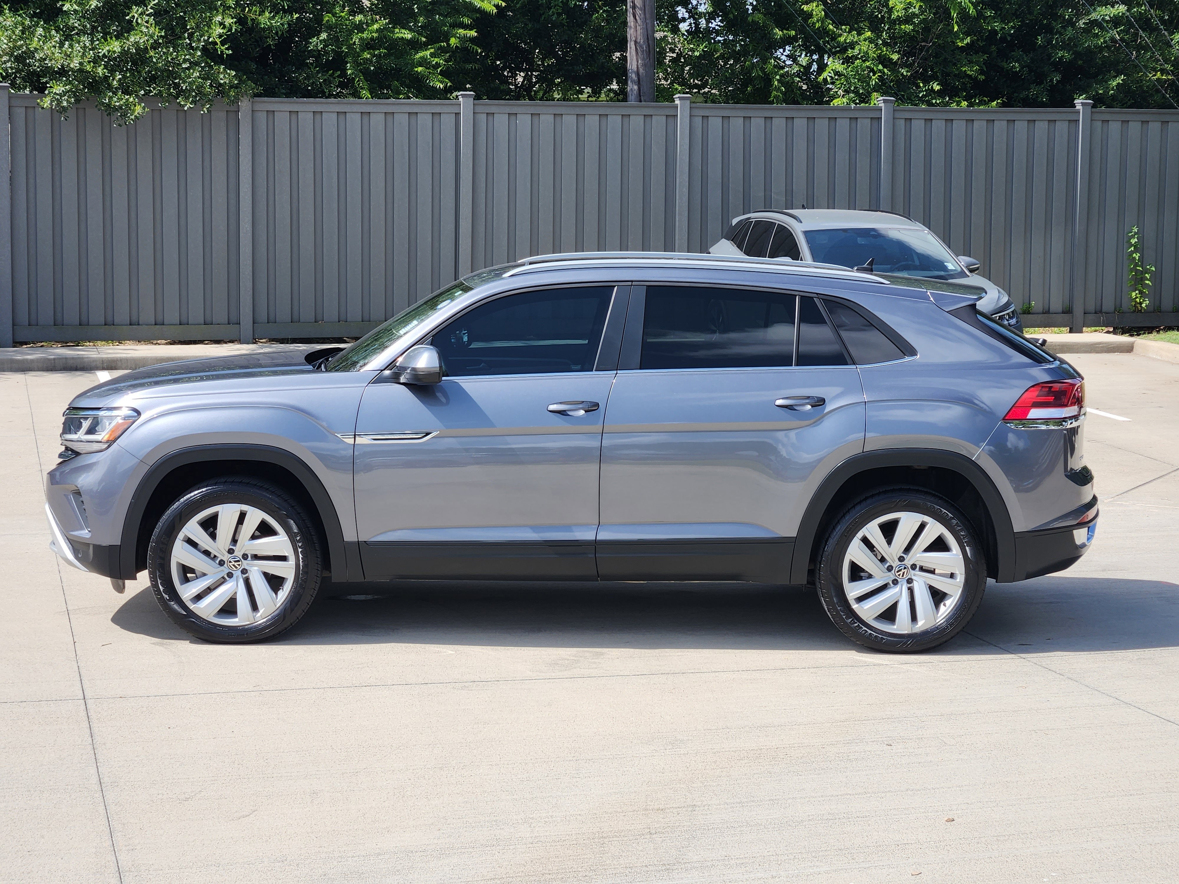 2022 Volkswagen Atlas Cross Sport 3.6L V6 SE w/Technology