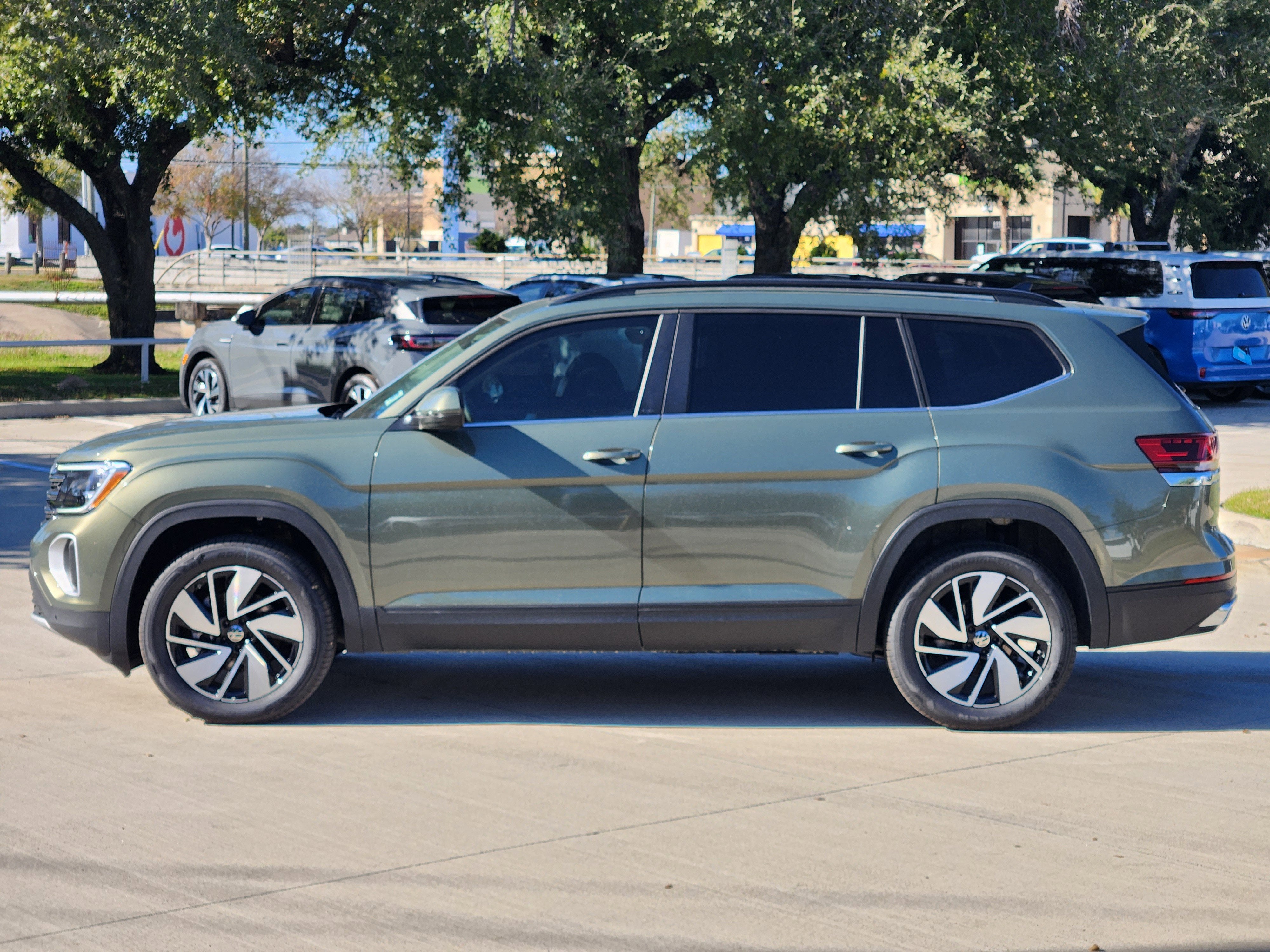 2026 Volkswagen Atlas 2.0T SE w/Technology